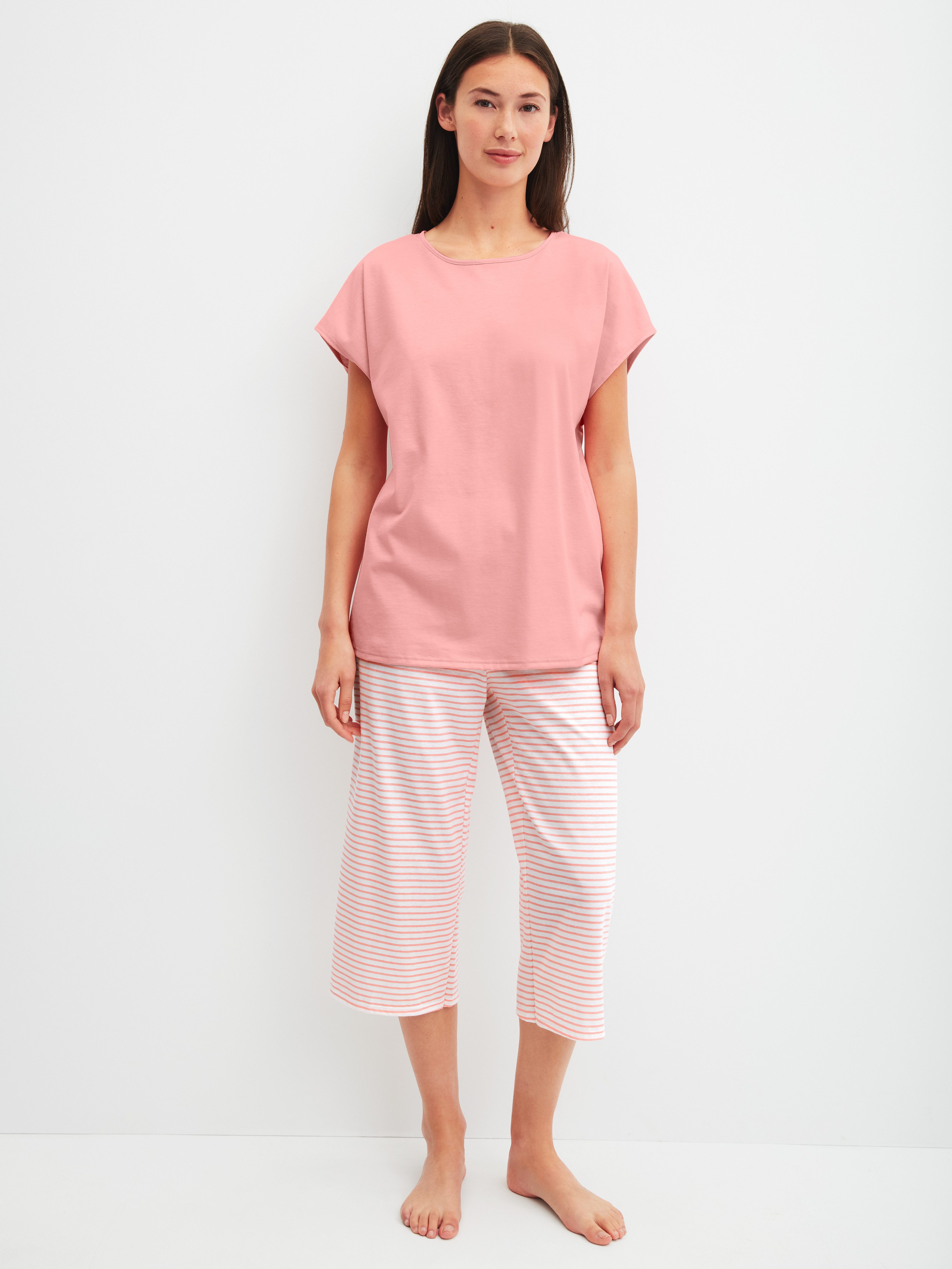 CALIDA Capri-Pyjama Lovely Nights (2 tlg) mit kurzem Arm und Rundhalsausschnitt, weiche Single-Jersey Qualität