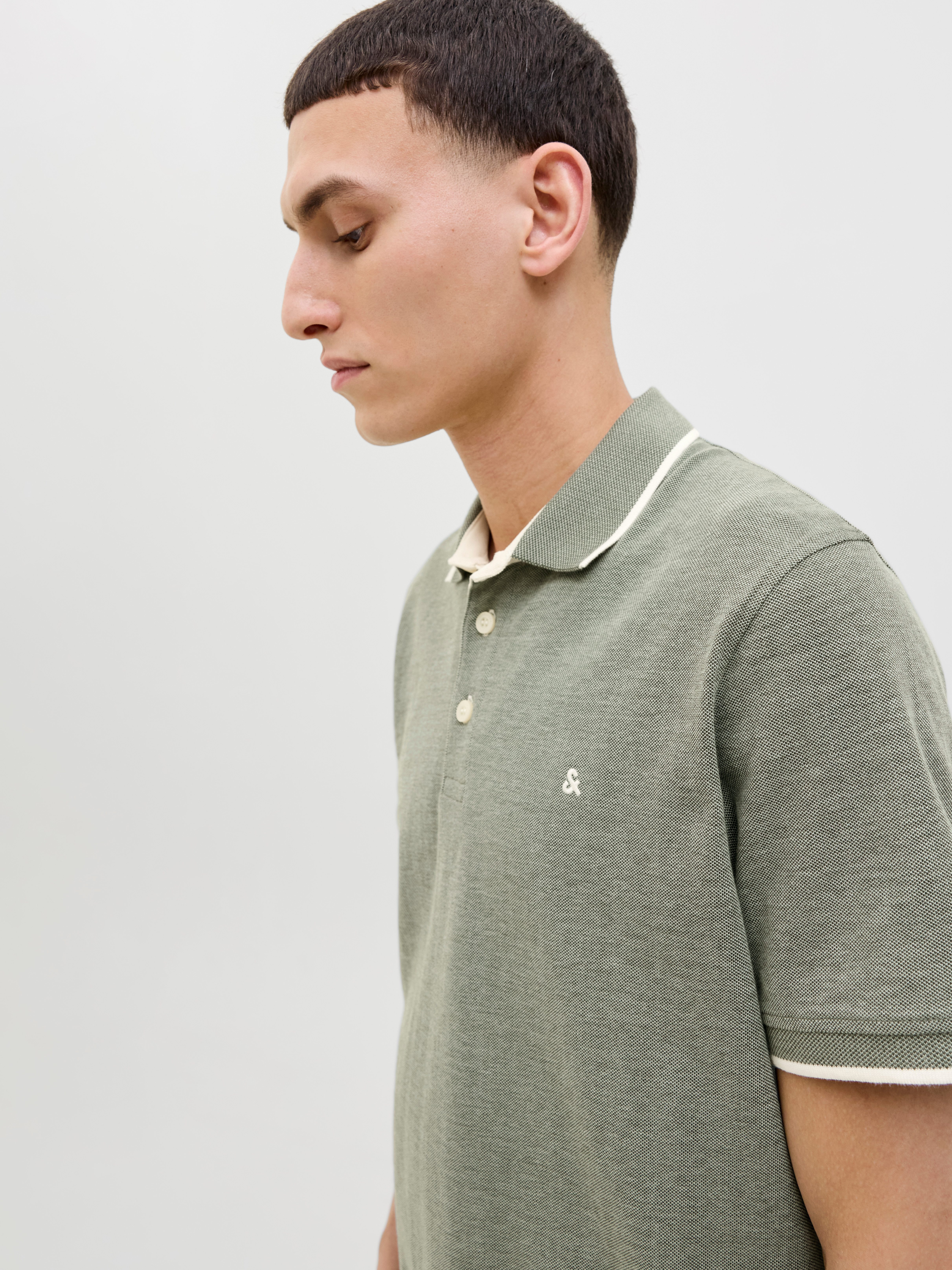 Jack & Jones Poloshirt JJEPAULOS POLO SS NOOS mit Logo Stickerei günstig online kaufen