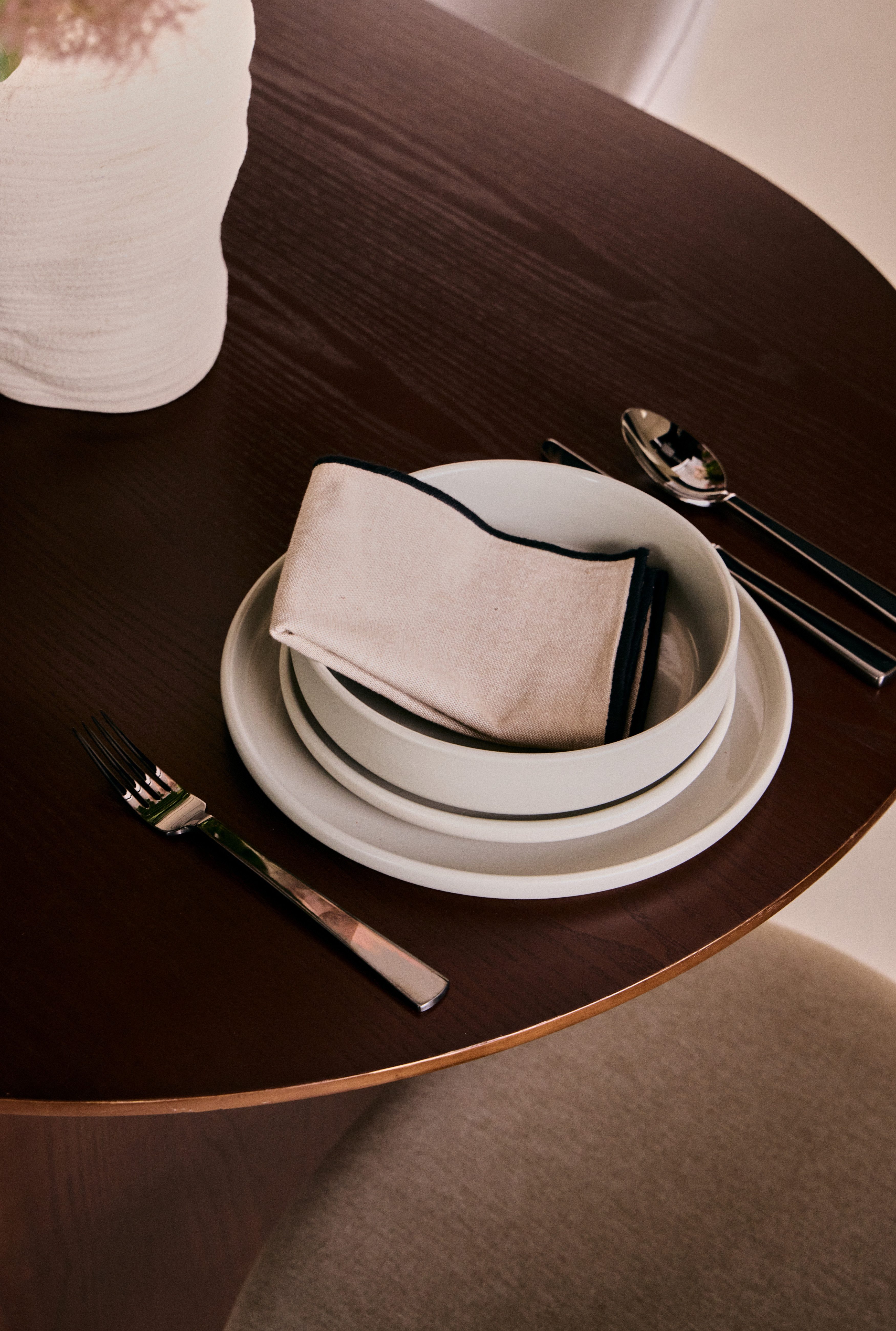 LeGer Home by Lena Gercke Kombiservice Geschirr-Set, Service Liliane (16-tlg), 4 Personen, Steinzeug, skandinavische, minimalistische Formensprache, 16 Teile