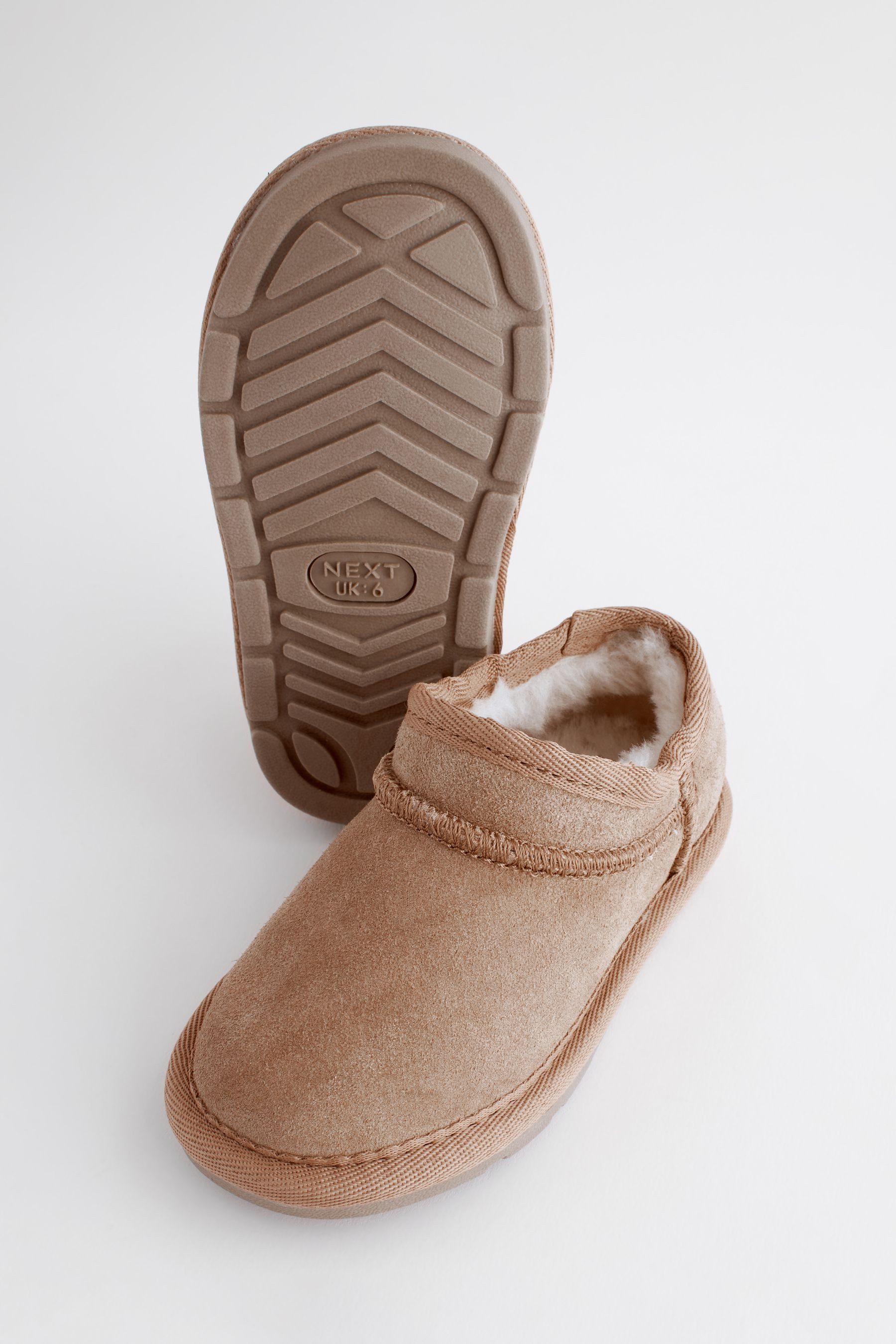 Next Shoot Schuhe aus Veloursleder Slipper (1-tlg)