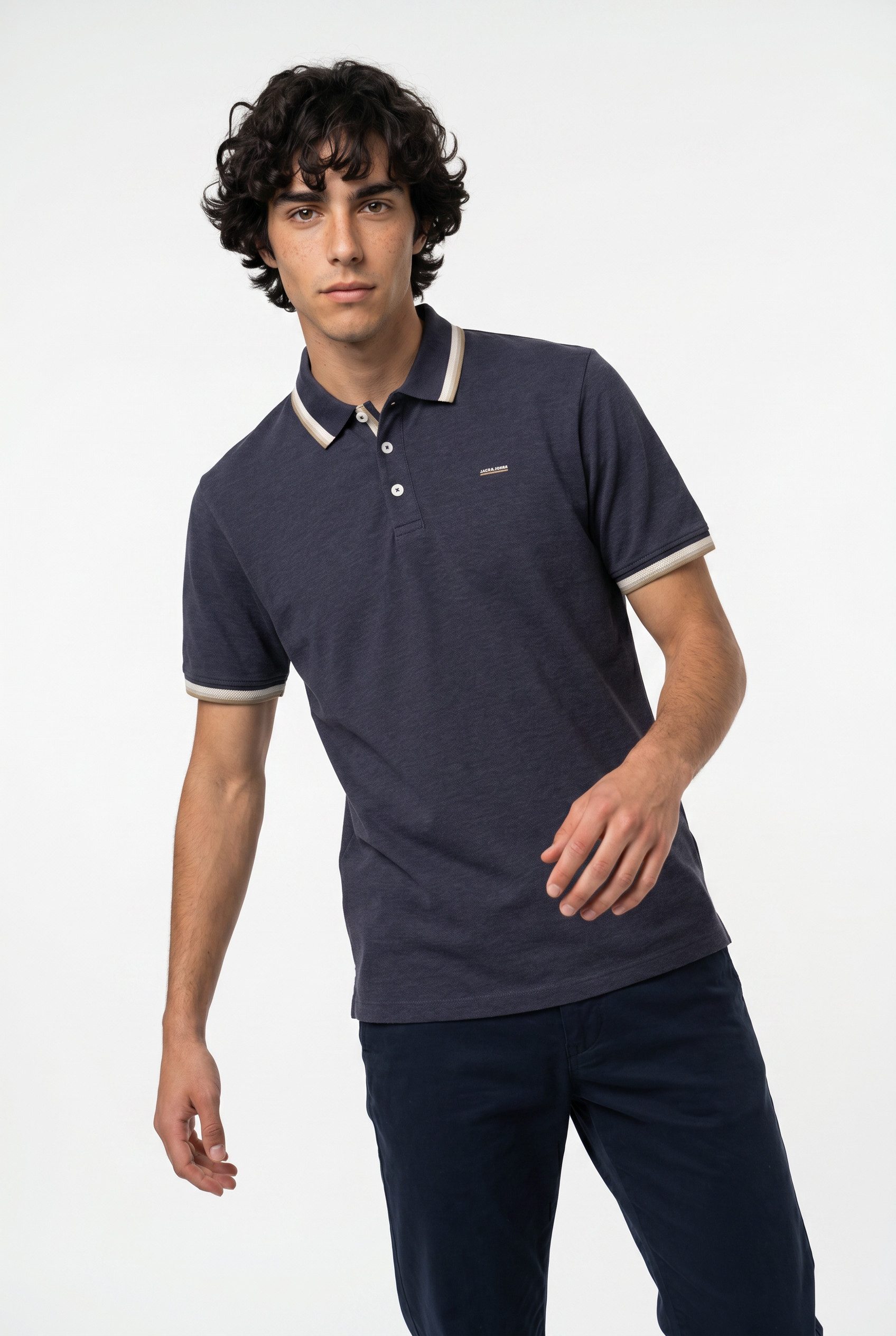 Jack & Jones Poloshirt JPRBLUALVES SS POLO SN mit Logo Stickerei