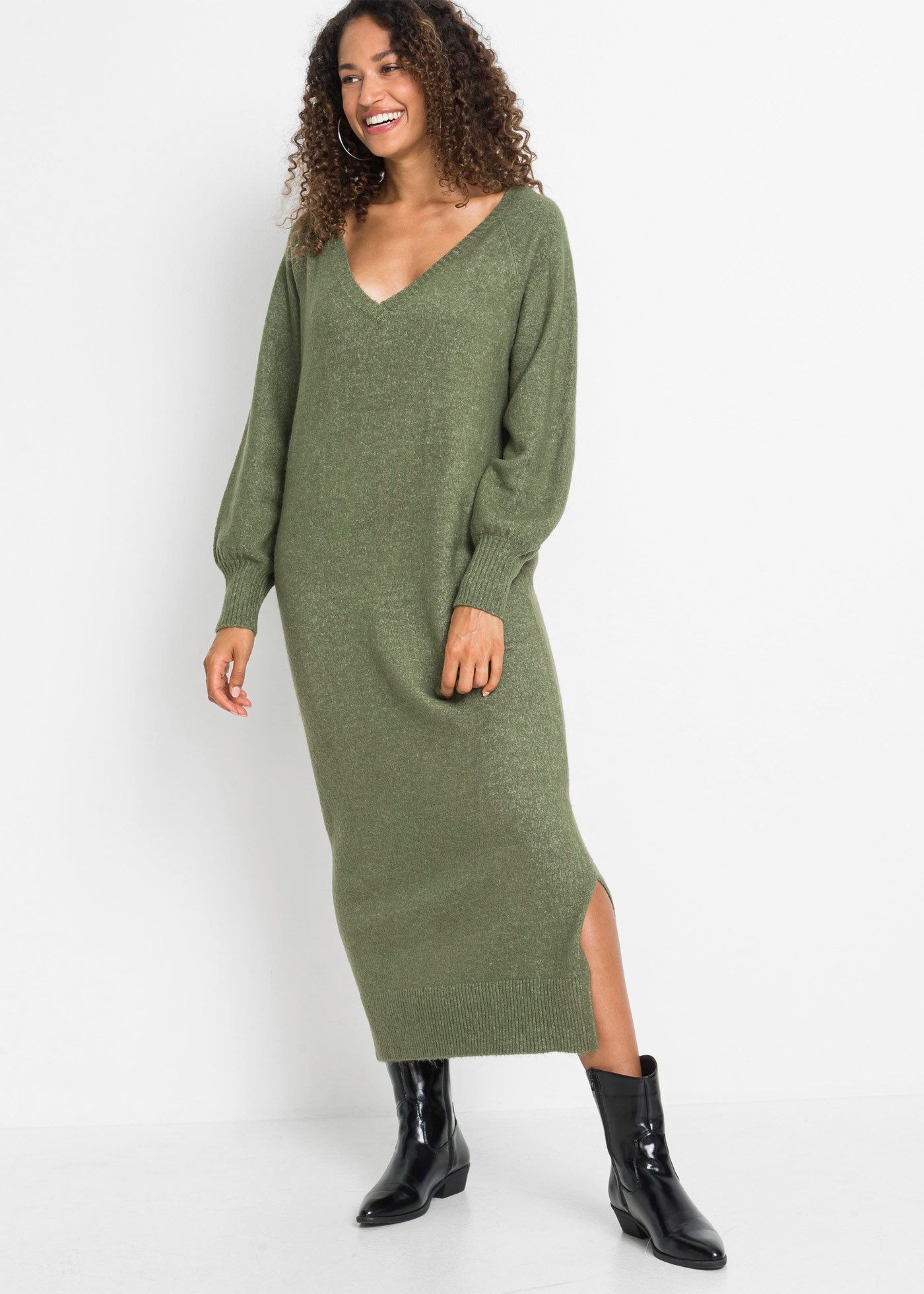 bonprix Strickkleid aus Polyacryl, Polyester und Elasthan, lässig geschnitten, Midilänge