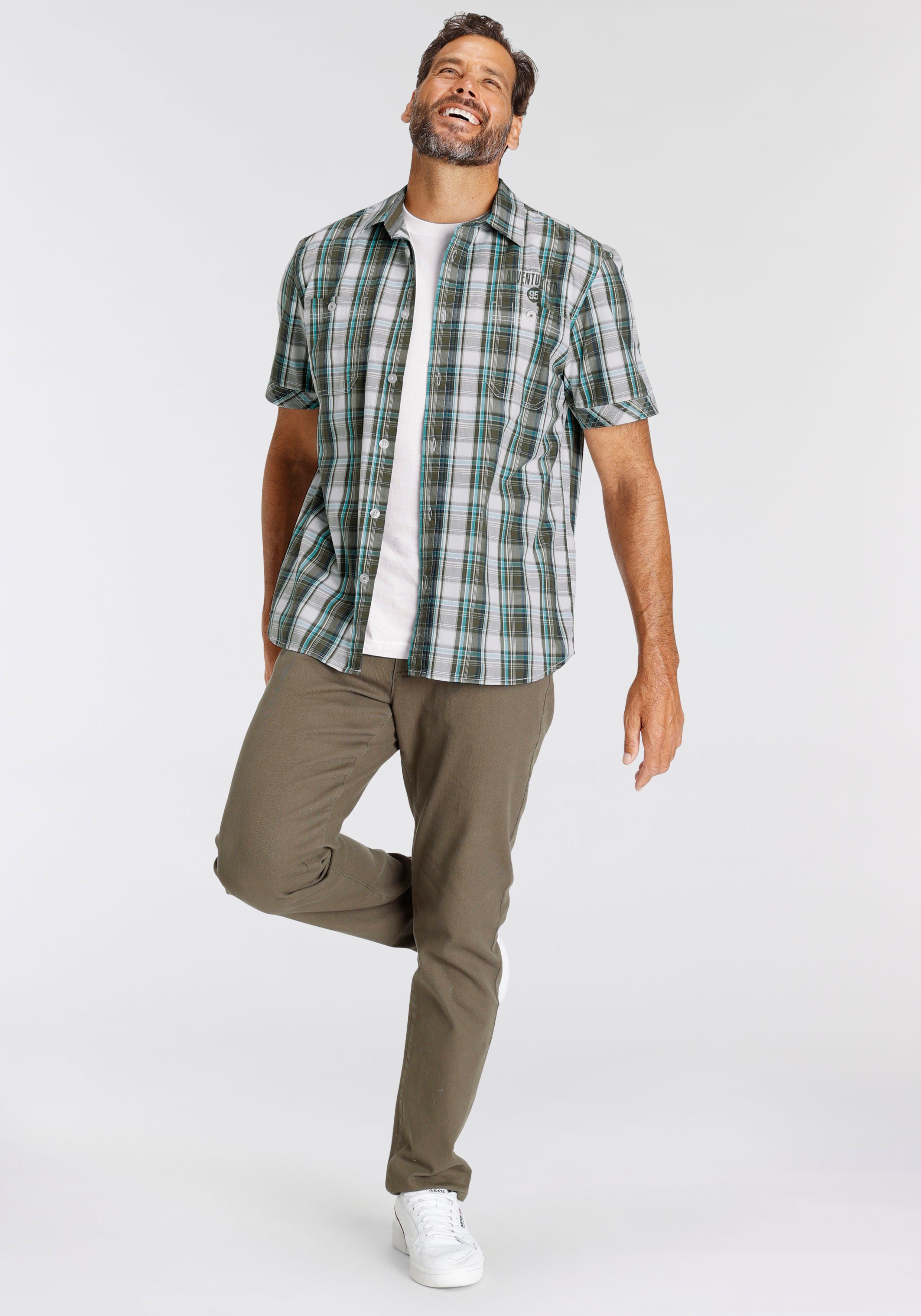Man's World Kurzarmhemd mit kleinem Brustprint