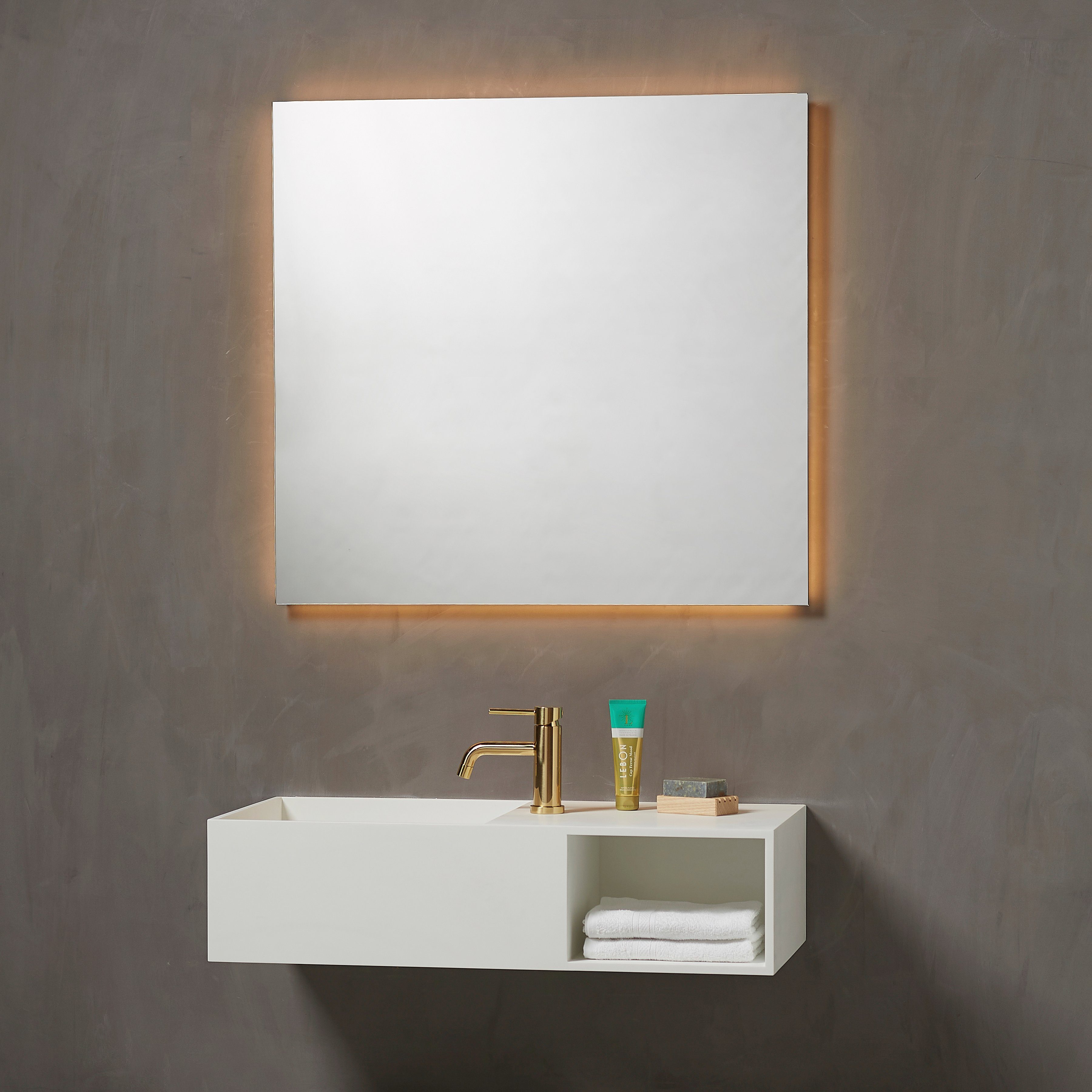 Loevschall Badspiegel Vejle, 75x80 cm, mit Beleuchtung