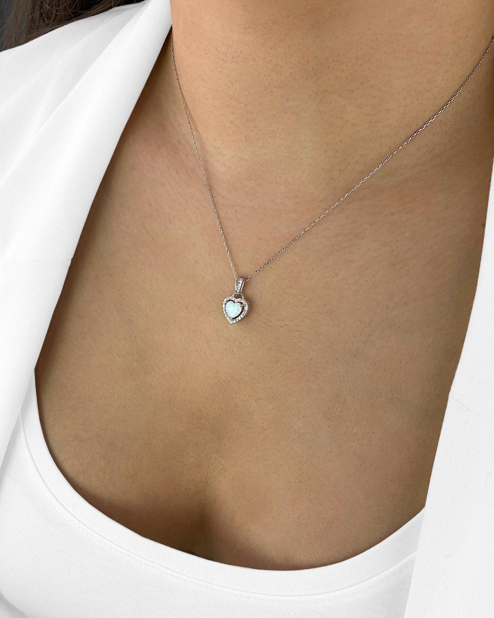 Herzkette 'Josefin' Damen Halskette Silber 925 mit Anhänger Herz hellblau