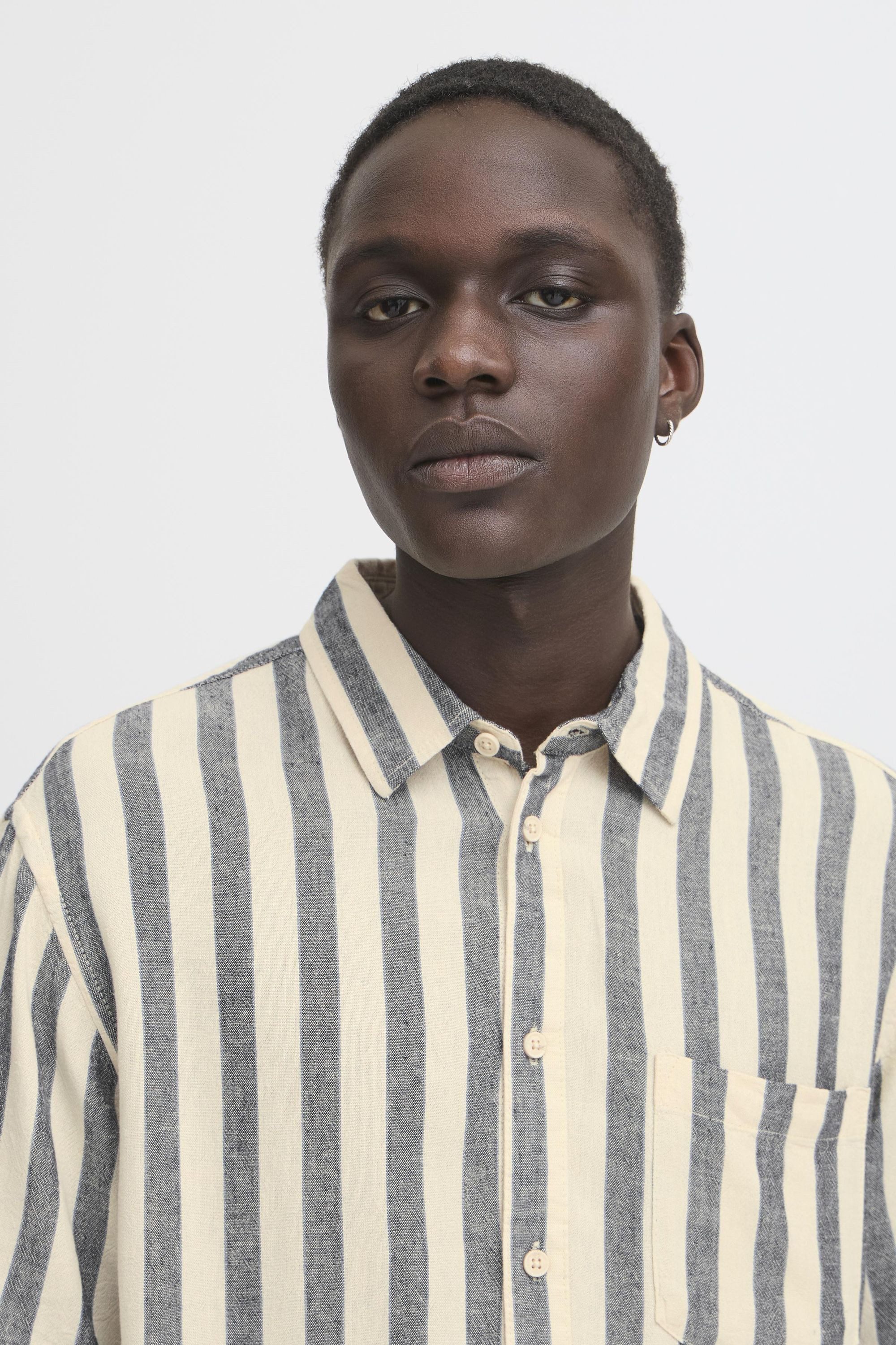 Blend Leinenhemd BHAban Stilvolles Kurzarmhemd aus Leinenmix