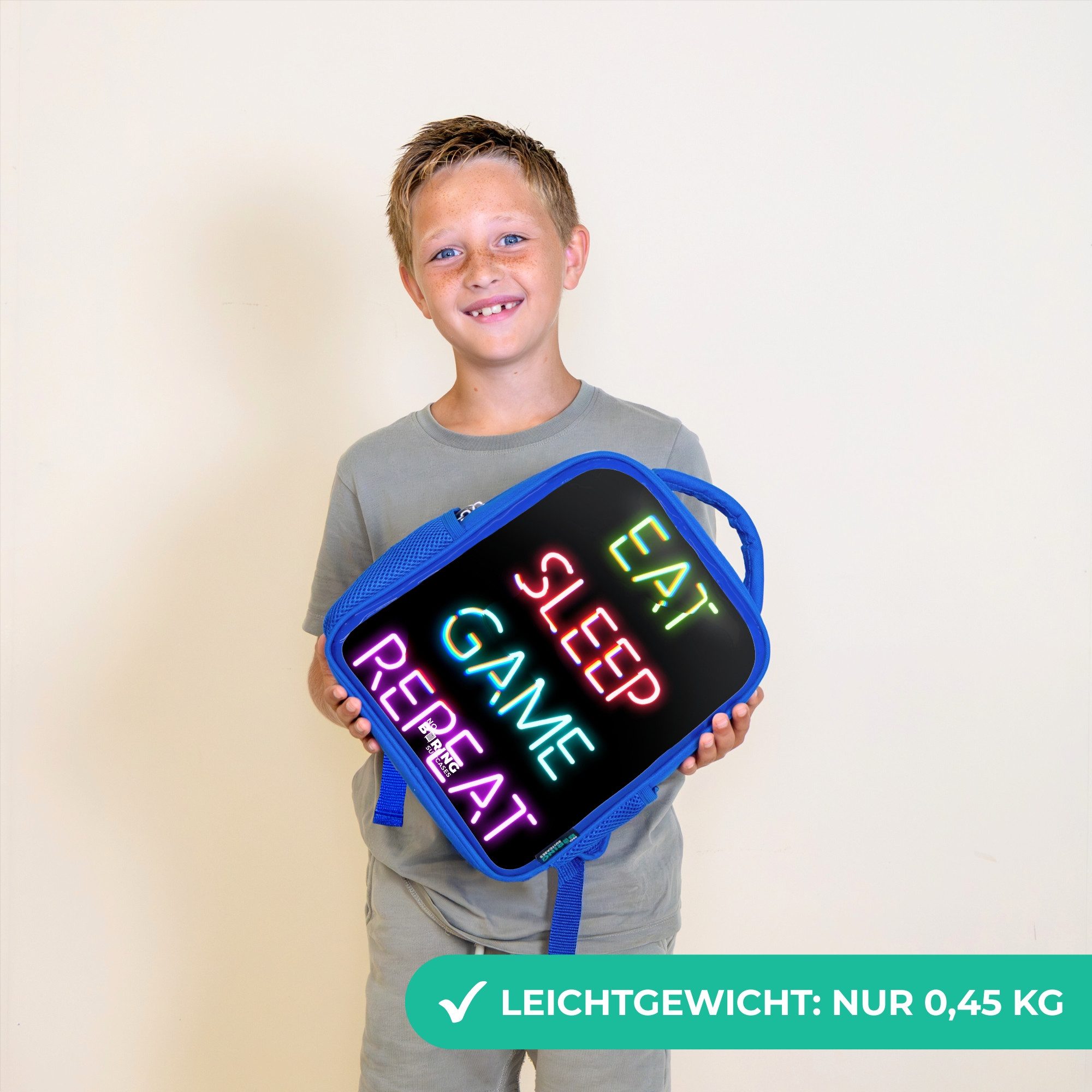 NoBoringSuitcases.com© Rucksack Blau - Qoute mit Neonröhren, Kinderrucksack, Schulrucksack, Freizeitrucksack, Jungen, Kindergarten
