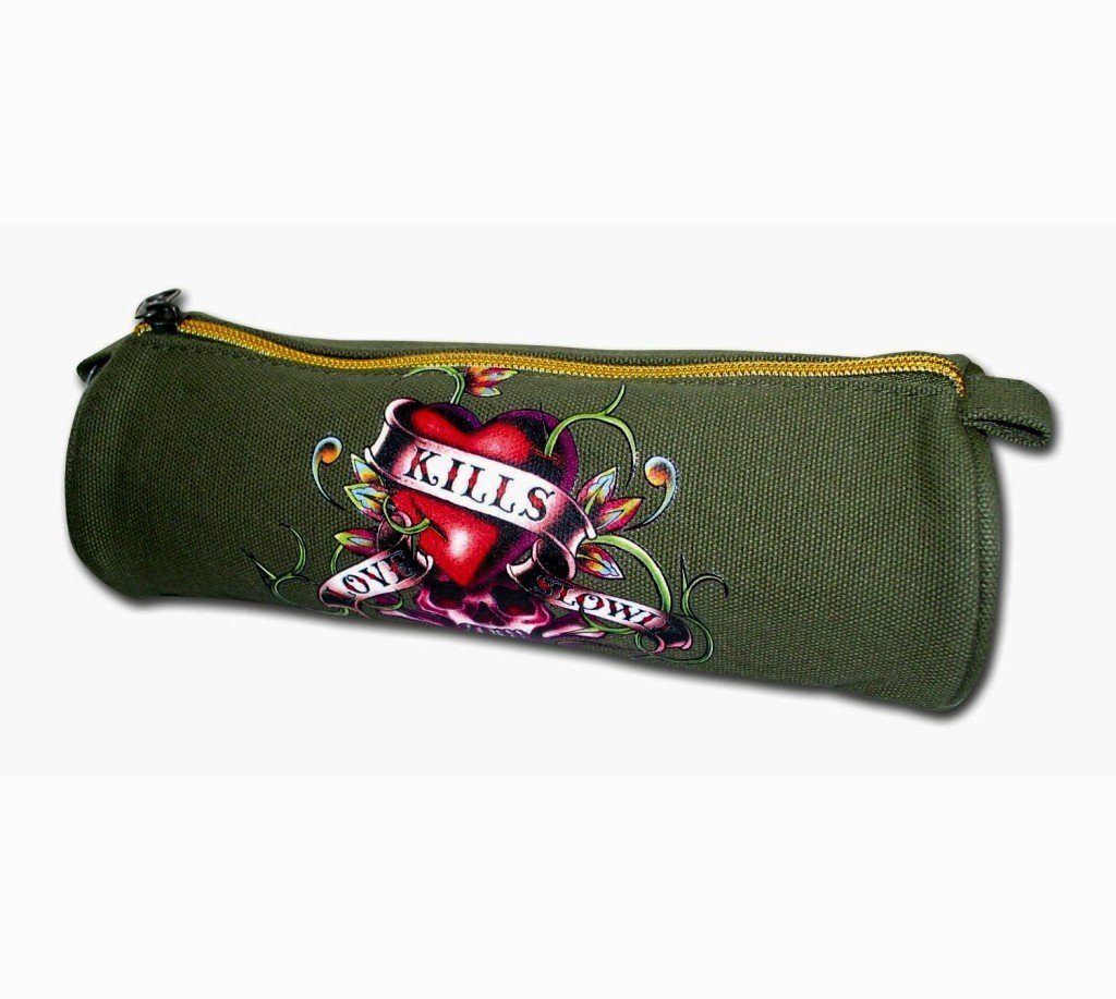 Ed Hardy Federmäppchen Ed Hardy Pencilcase Federmappe Schlamperrolle Schlampermäppchen Skull