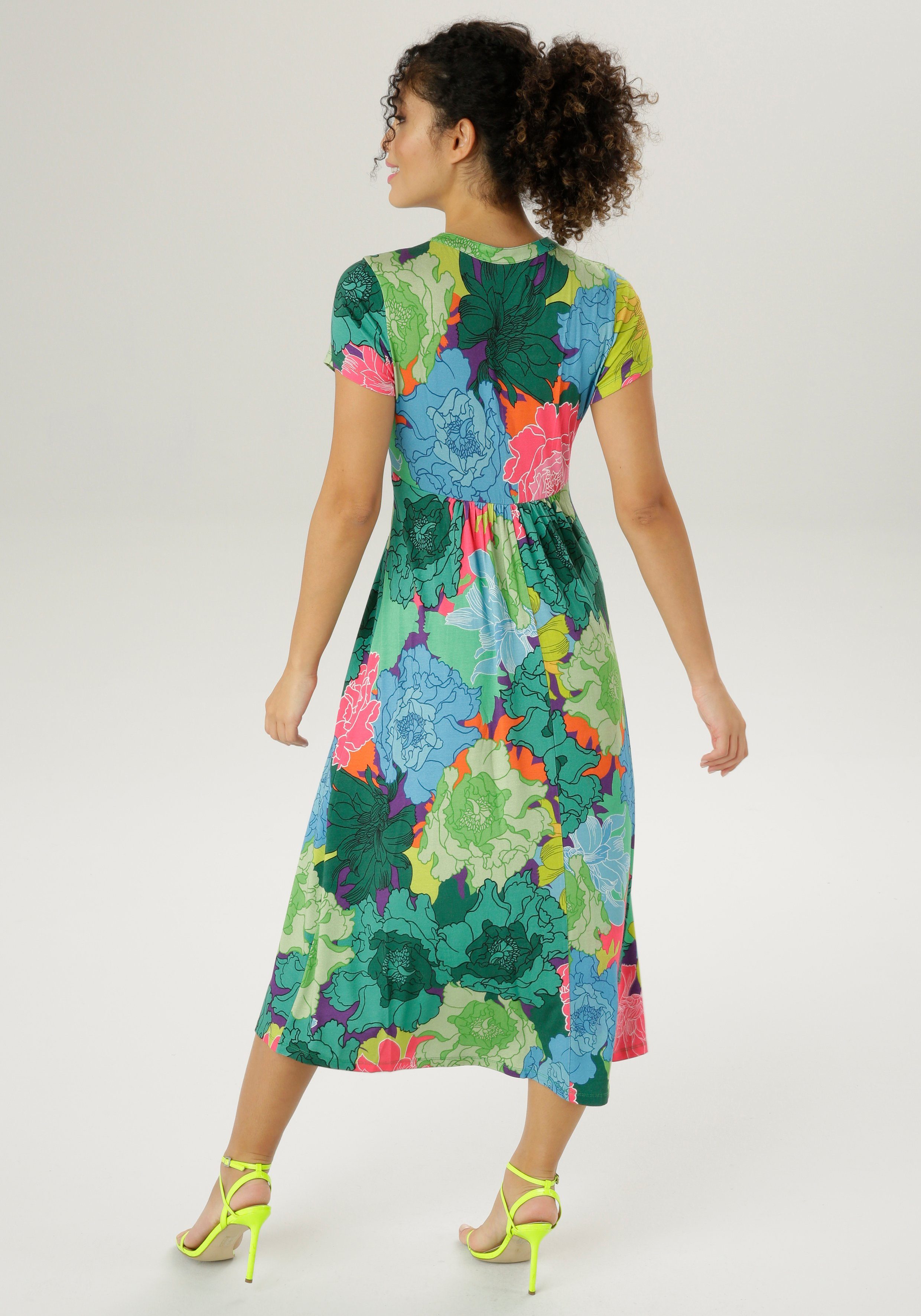 Aniston CASUAL Sommerkleid mit großflächigem, graphischem Blumendruck günstig online kaufen