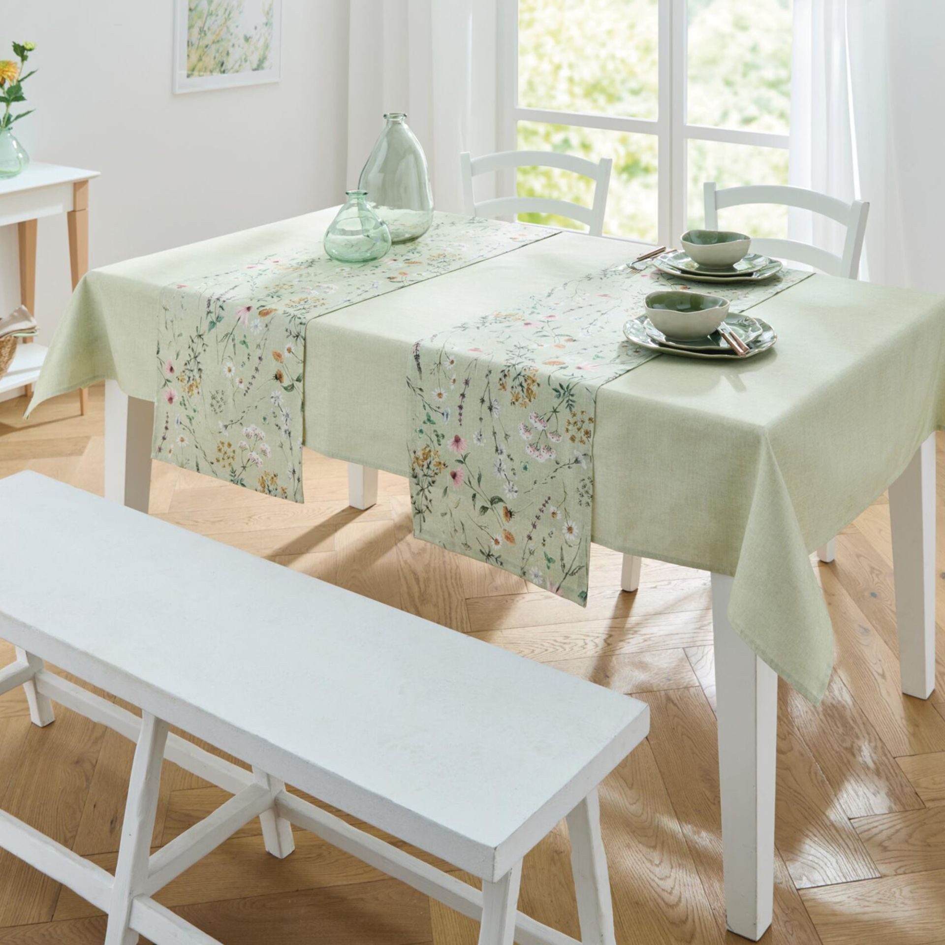 Home-trends24.de Tischläufer Blütenmix Tischläufer Tischdecke Tischband Deko 40 x 140 cm (1-tlg)