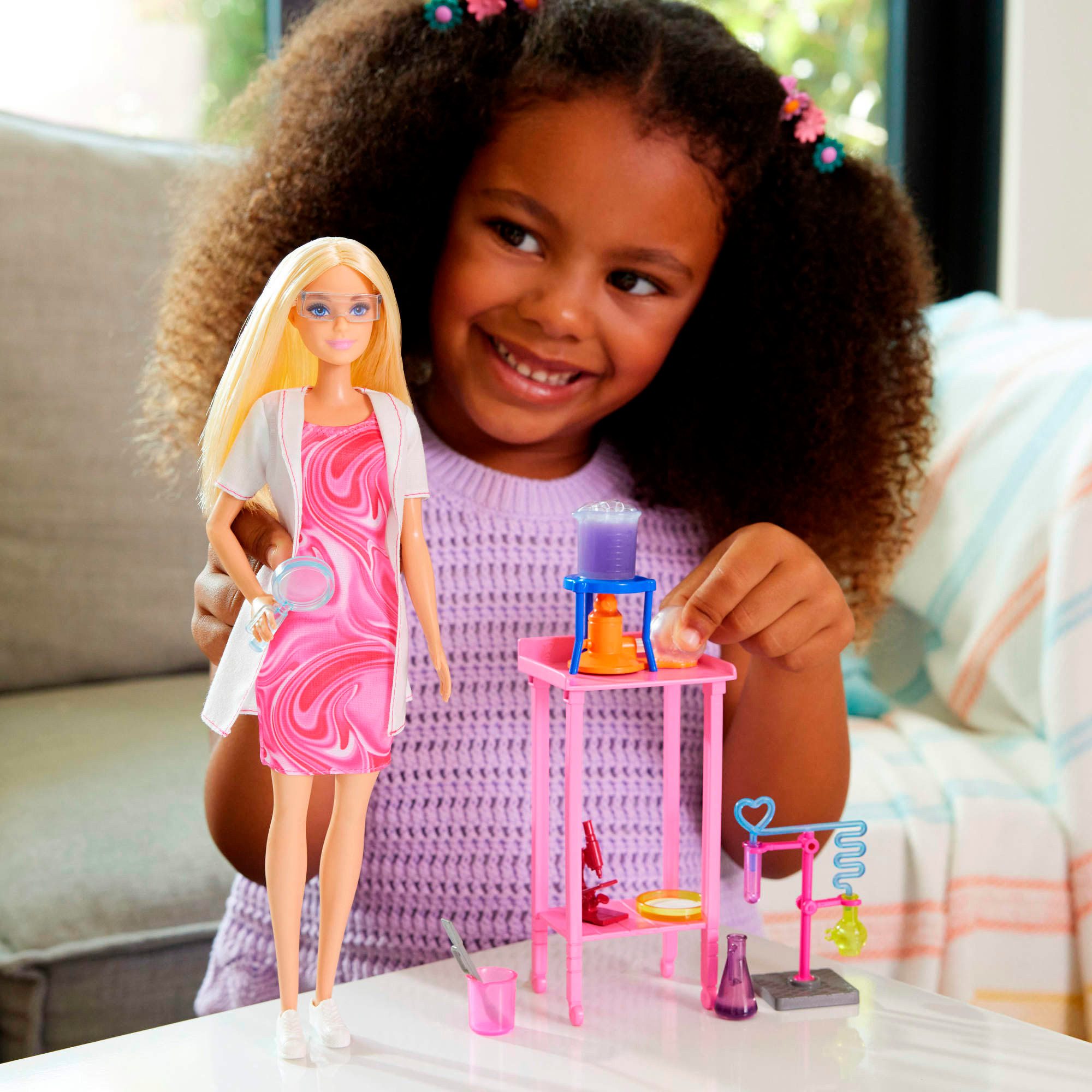 Barbie Anziehpuppe Barbie Deluxe Career: Wissenschaftlerin günstig online kaufen