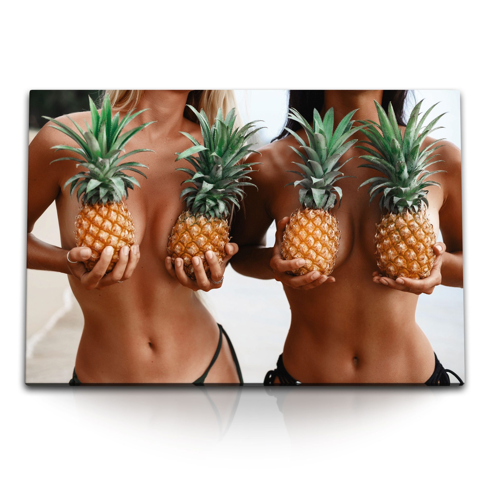 Leinwandbild 120x80cm Wandbild auf Leinwand Sexy Ladys in Bikini Ananas Strand Meer