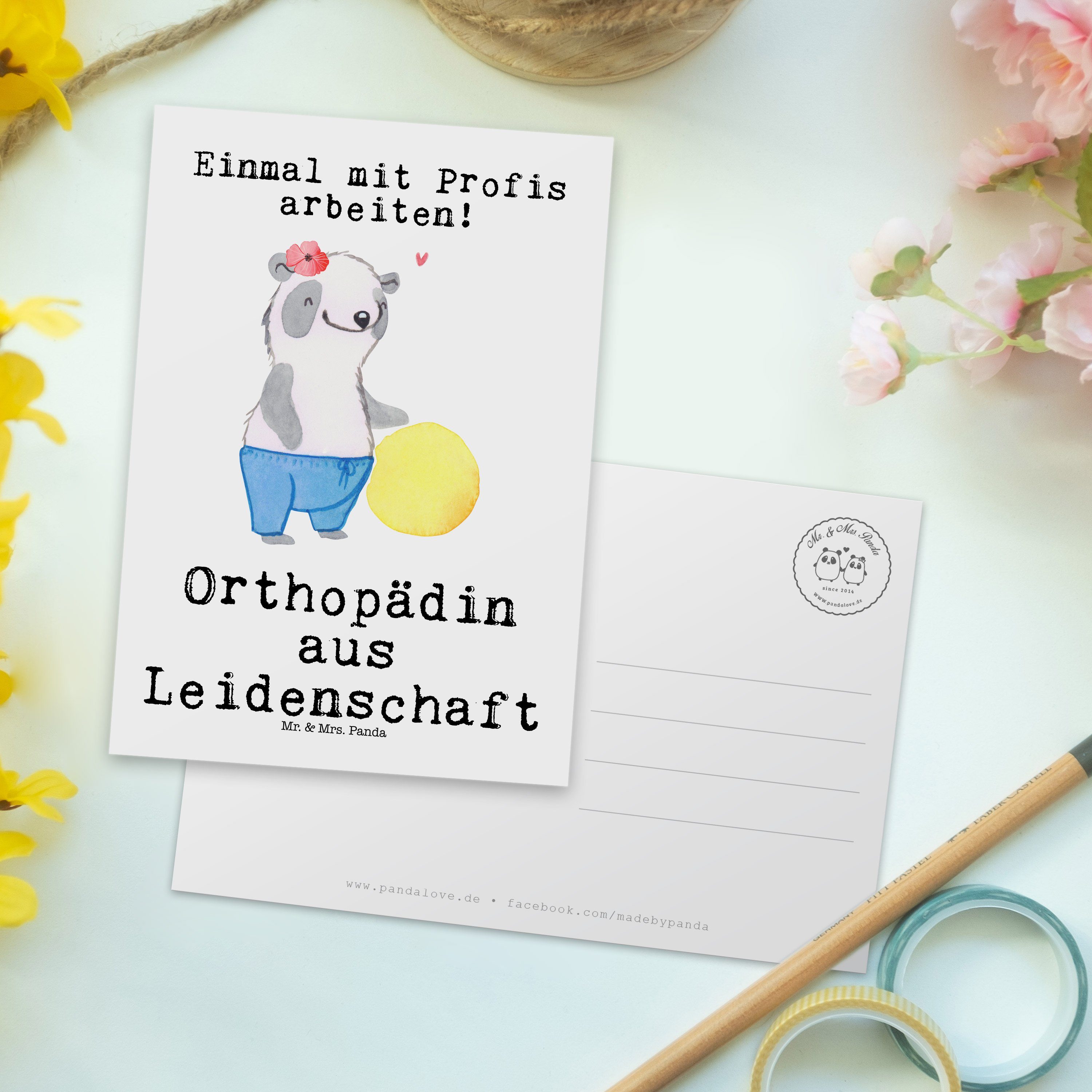 Mr. & Weiß Orthopädie - Orthopädin Postkarte Mrs. Panda - aus Leidenschaft Geschenk, Grußkarte