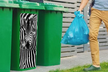 MuchoWow Wandsticker Zebra schwarz-weiß Fotodruck (1 St), Mülleimer-aufkleber, Mülltonne, Sticker, Container, Abfalbehälter