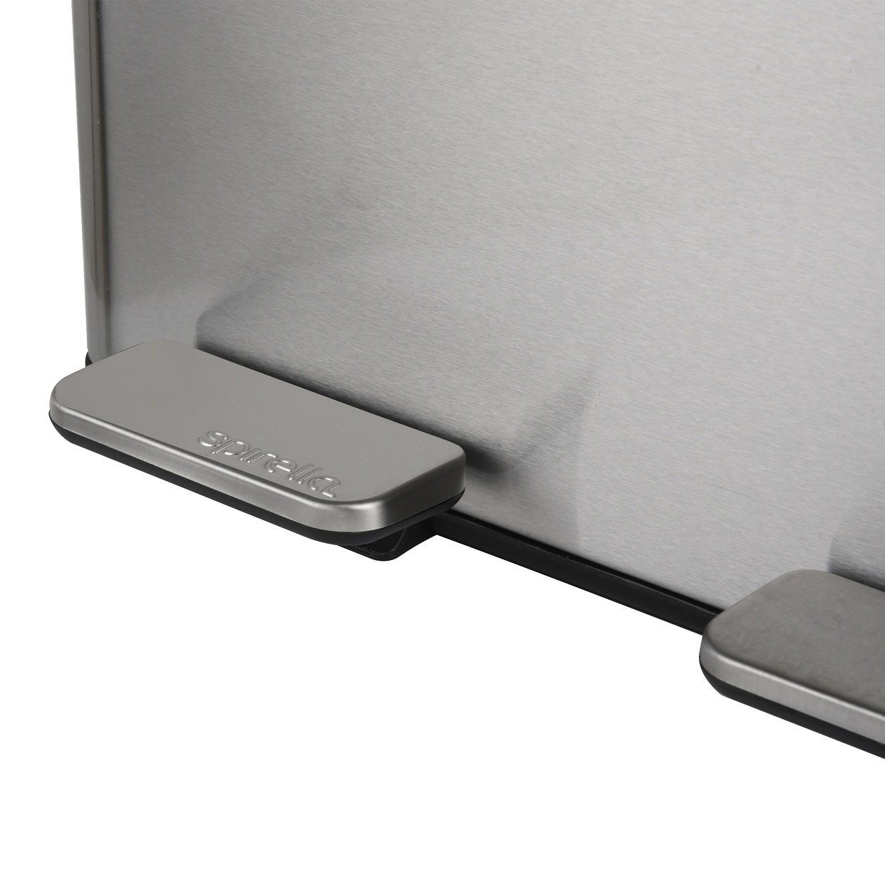 spirella Mülltrennsystem ALIYA, 2 Kammern Abfall Treteimer XL, 40 L, Softclose Absenkautomatik, herausnehmbare Innenbehälter, Anti-Fingerprint Oberfläche, Stahl matt-satiniert, für Küche, Büro, Hauswirtschaftsraum, 2 x 20 L, silberfarben