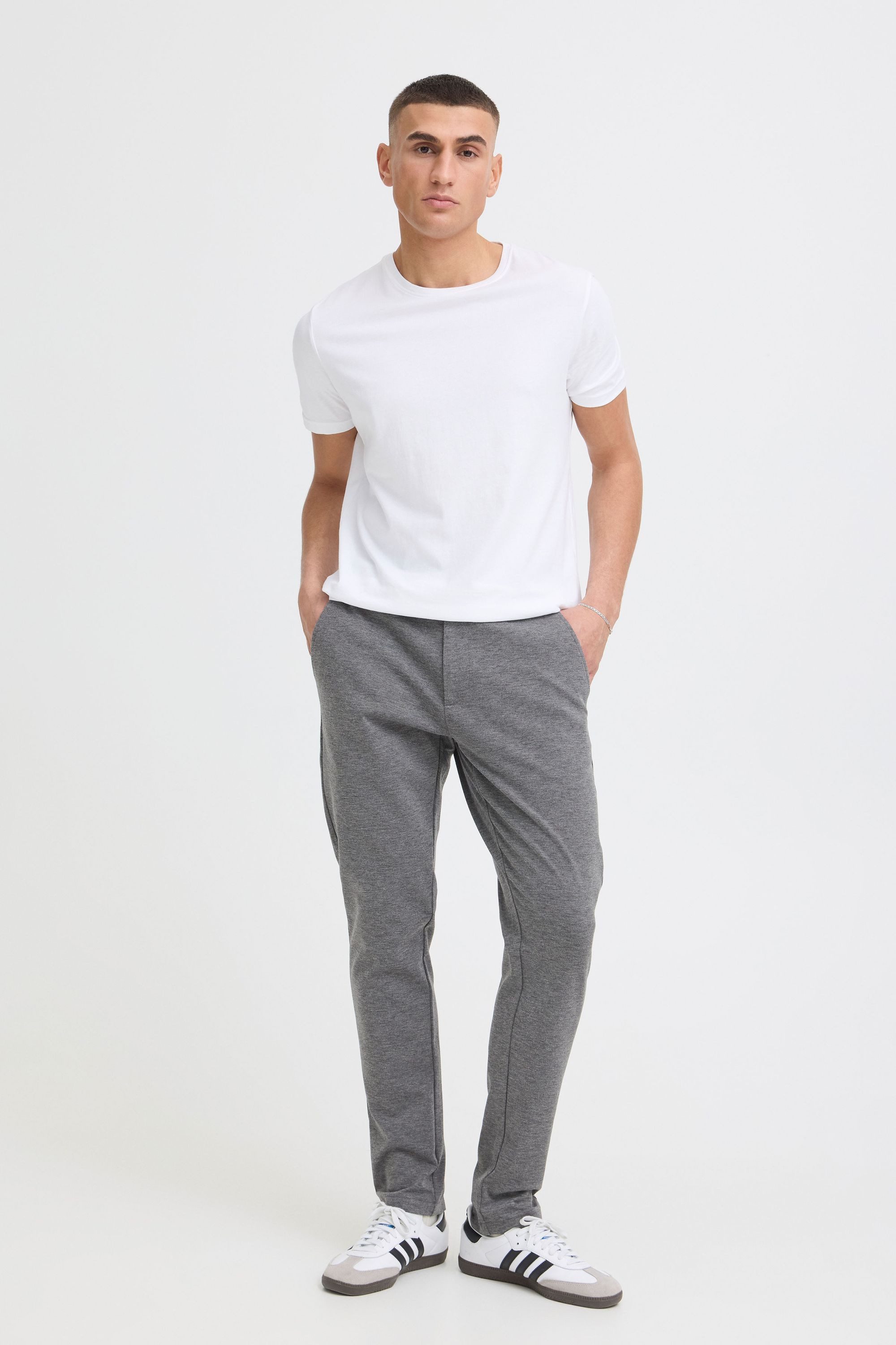 !Solid Sweathose SDDave Barro Stoffhose mit Stretch-Anteil im klassischen Look - Slim Fit