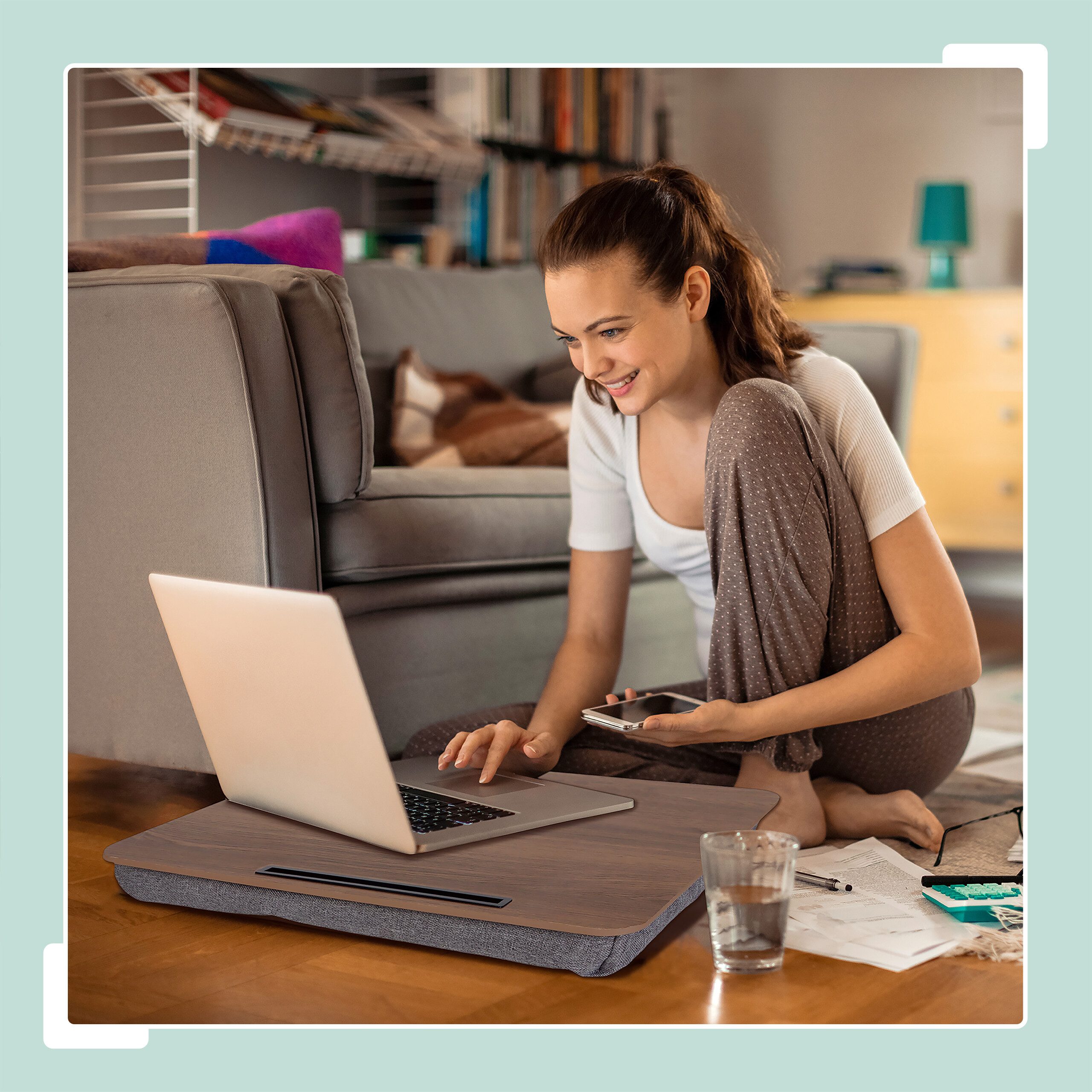 relaxdays Laptop Tablett Laptopkissen mit Handyhalter, Faserplatte, dunkelbraun