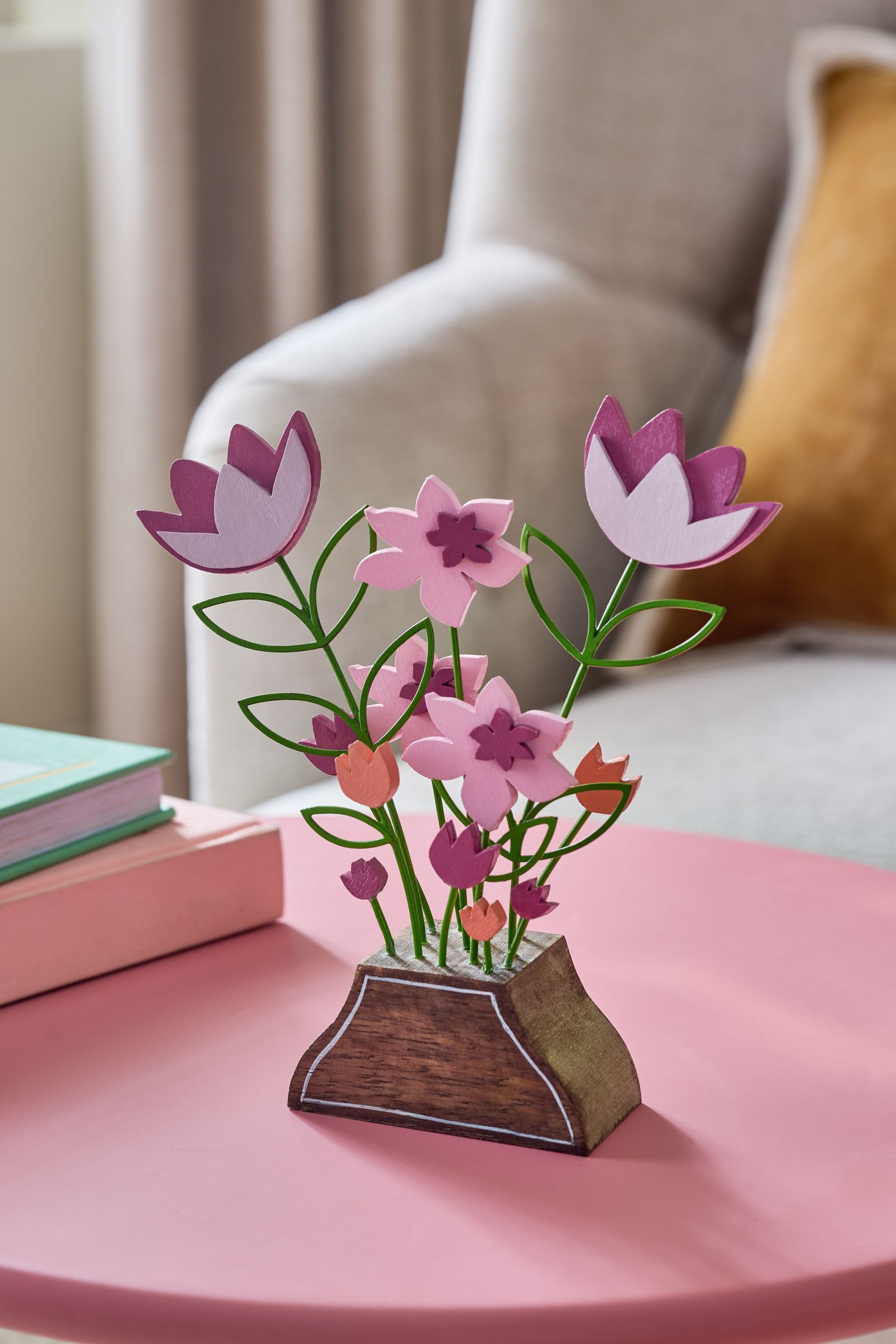 Next Dekoobjekt Ornament aus Holz und Drah, Blumen