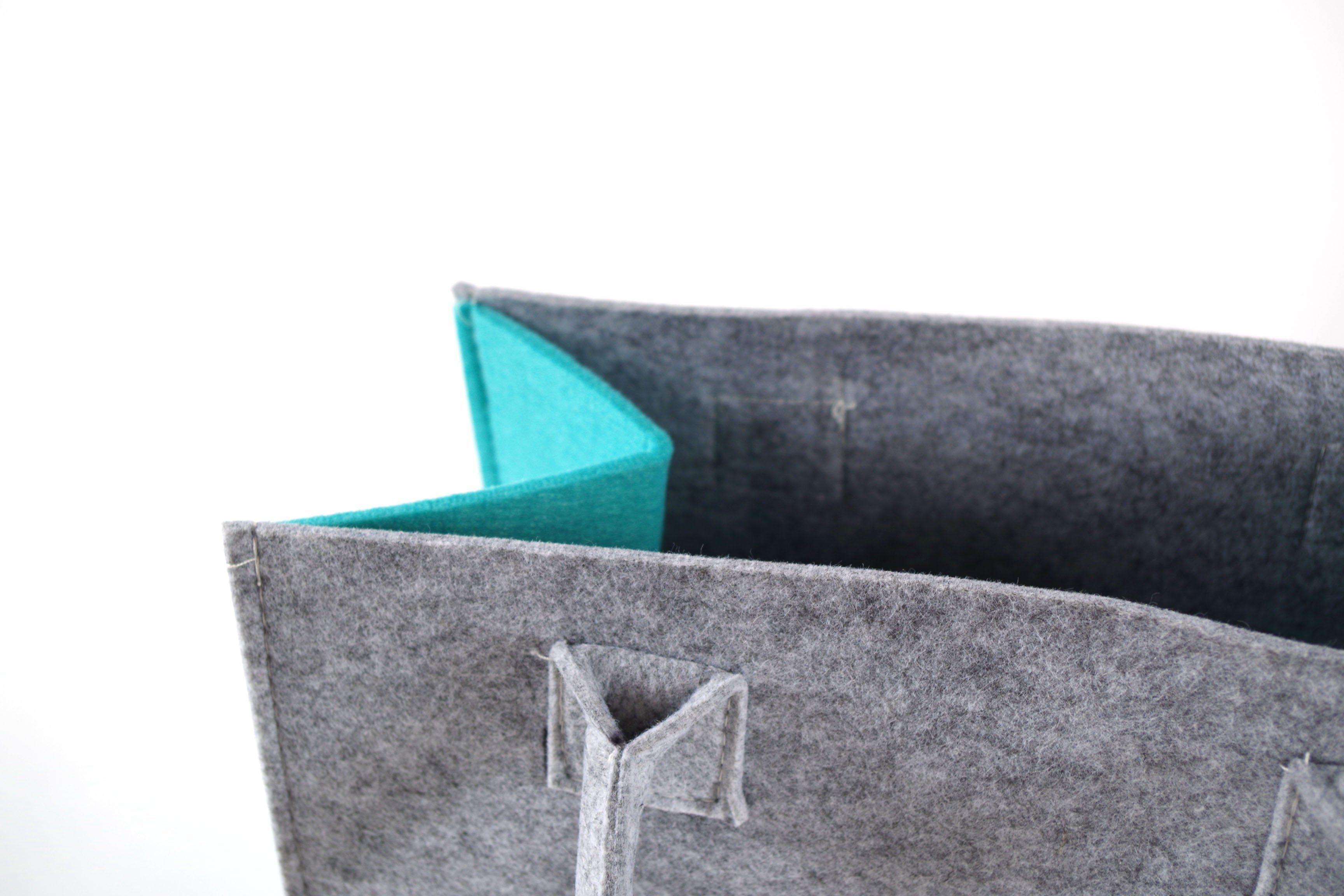 Kobolo Einkaufsshopper Filztasche hellgrau mit türkisen Seiten 35x20x30cm, 20 l – Bild 4 von 5