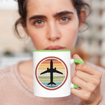 Trendation Tasse Trendation - Pilot Geschenk Tasse Flugzeug Fliegen Geschenkidee Piloten Kaffeetasse Flugzeug Grafik