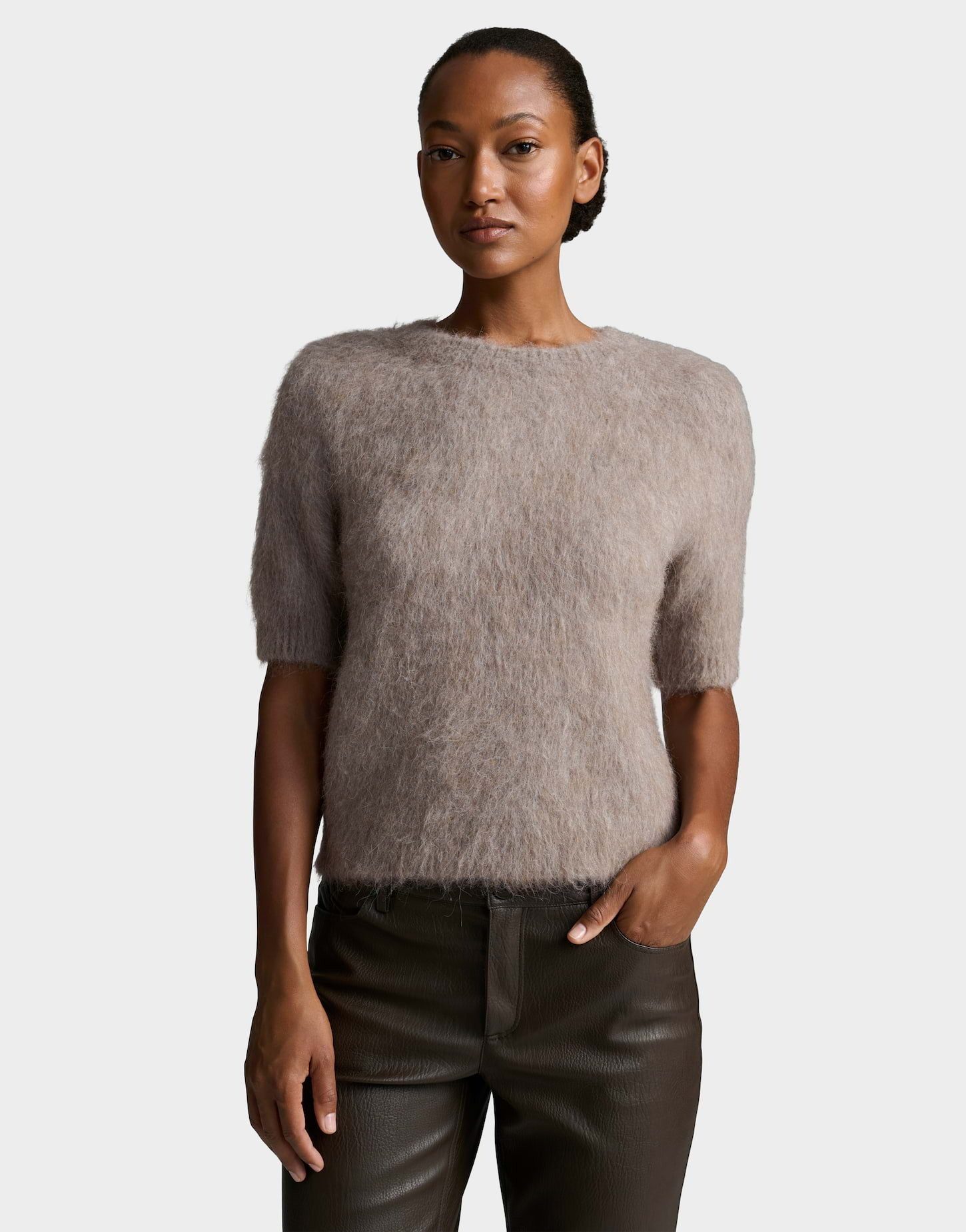 someday Kurzarmpullover Tirina aus Alpaka Mix Verkürzte, schmale Silhouette mit flauschigem Handfeel