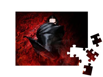 puzzleYOU Puzzle Vampir versteckt sich hinter seinem Umhang, 48 Puzzleteile, puzzleYOU-Kollektionen Vampire