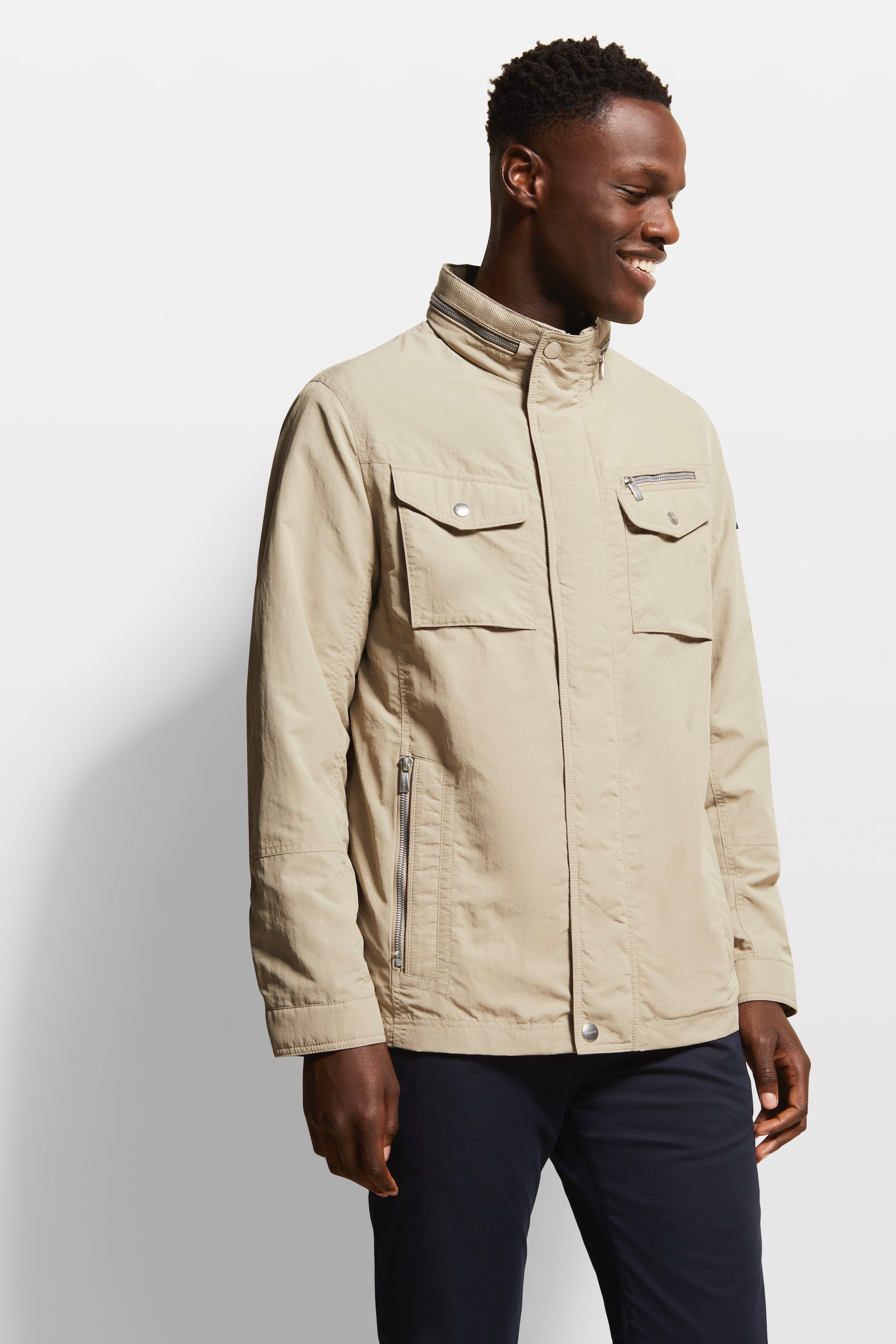 bugatti Kurzjacke mit einrollbarer Kapuze