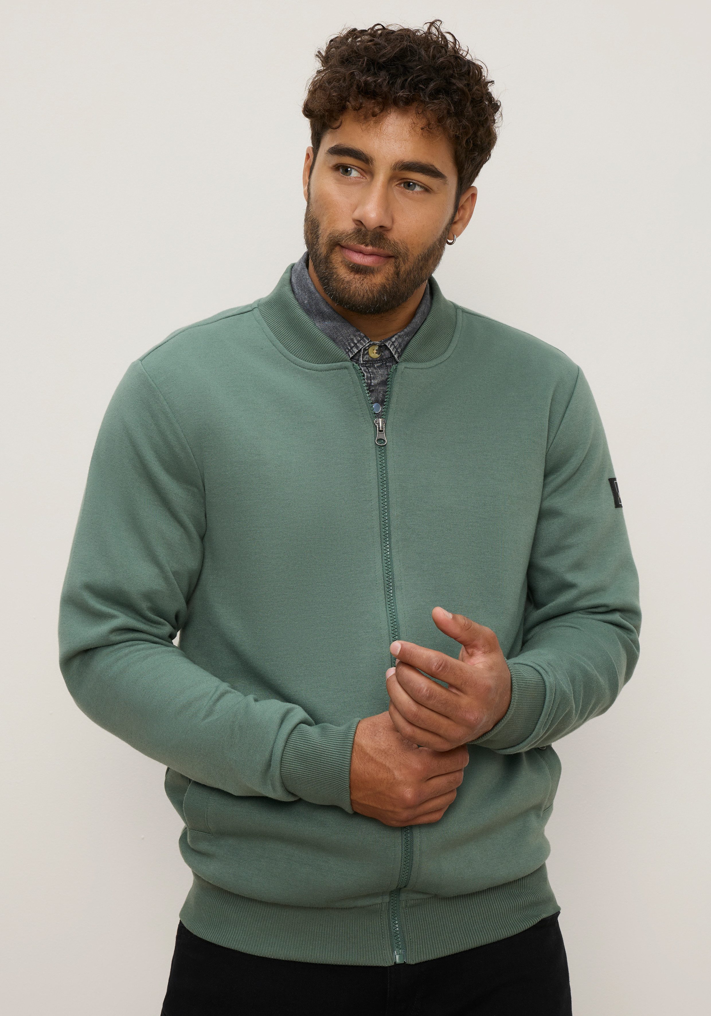 Bruno Banani Sweatjacke mit Stehkragen, aus Polyester und Baumwolle