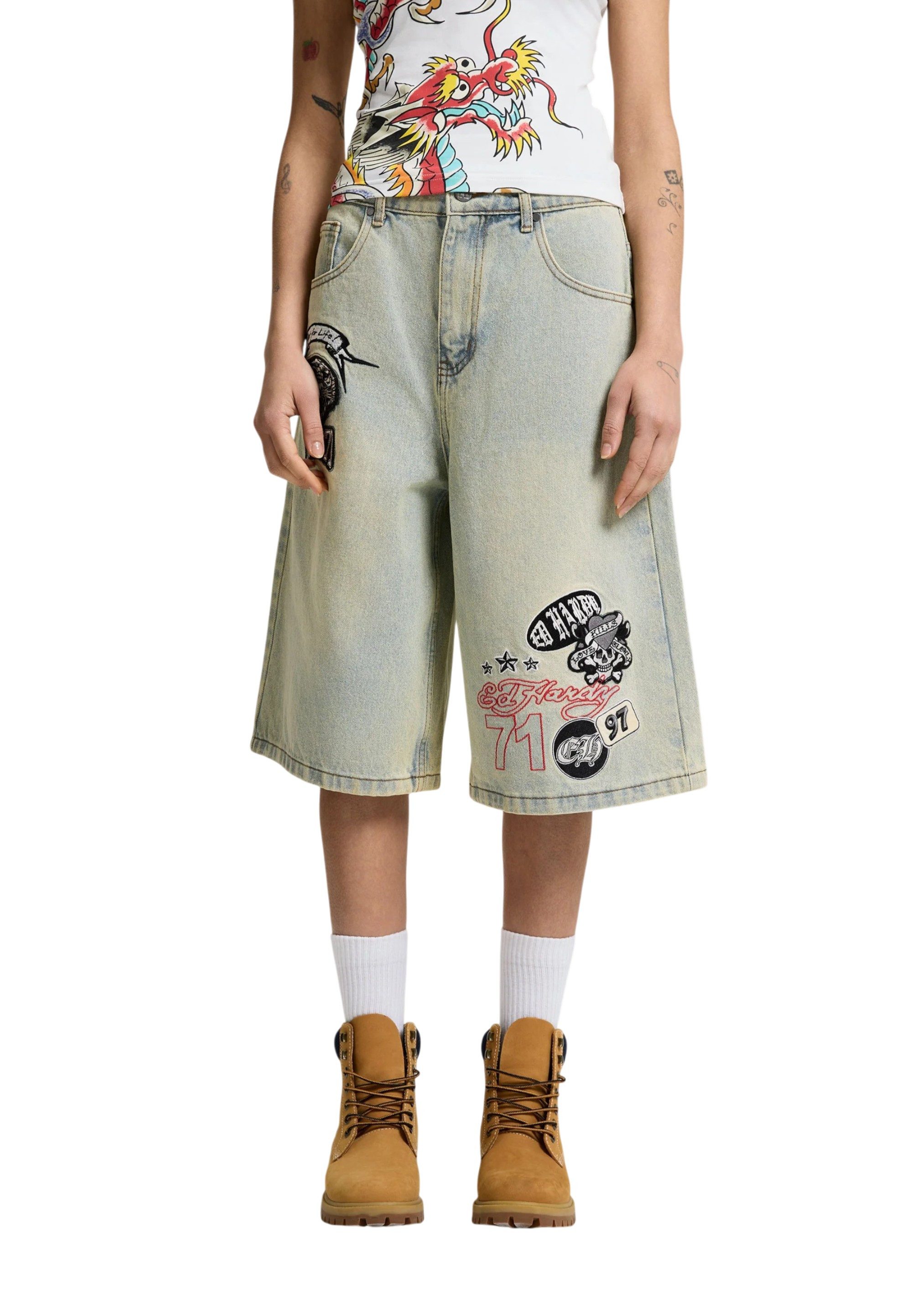 Ed Hardy 3/4-Jeans Short Ed Hardy Multi Badge Tattoo bleach Stickerei