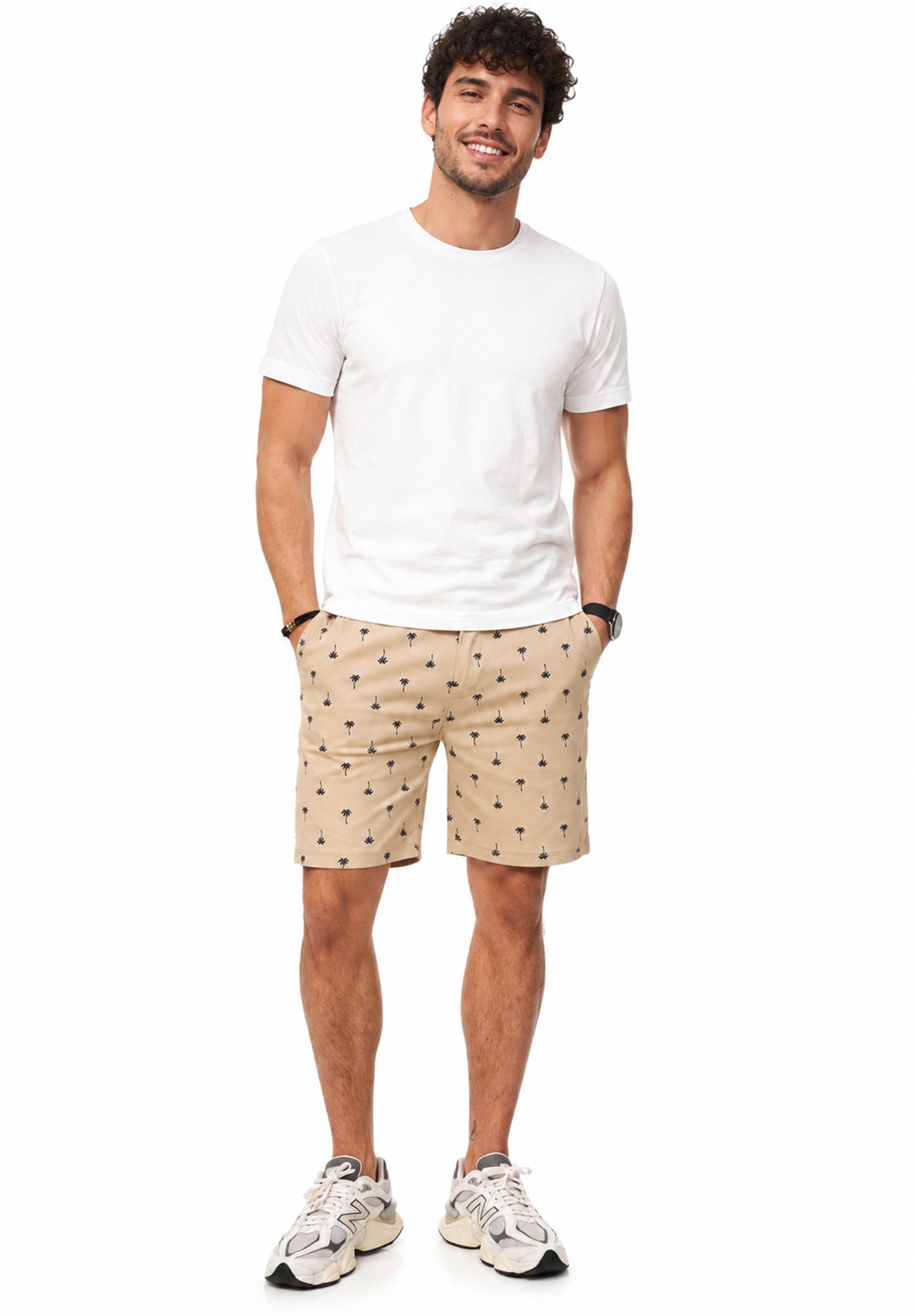 behype Chinoshorts Kurze Hose mit Palmenmuster & Gürtel im Regular-Fit Sommer-Shorts Bermuda mit Stretchanteil für Herren – Bild 3 von 5