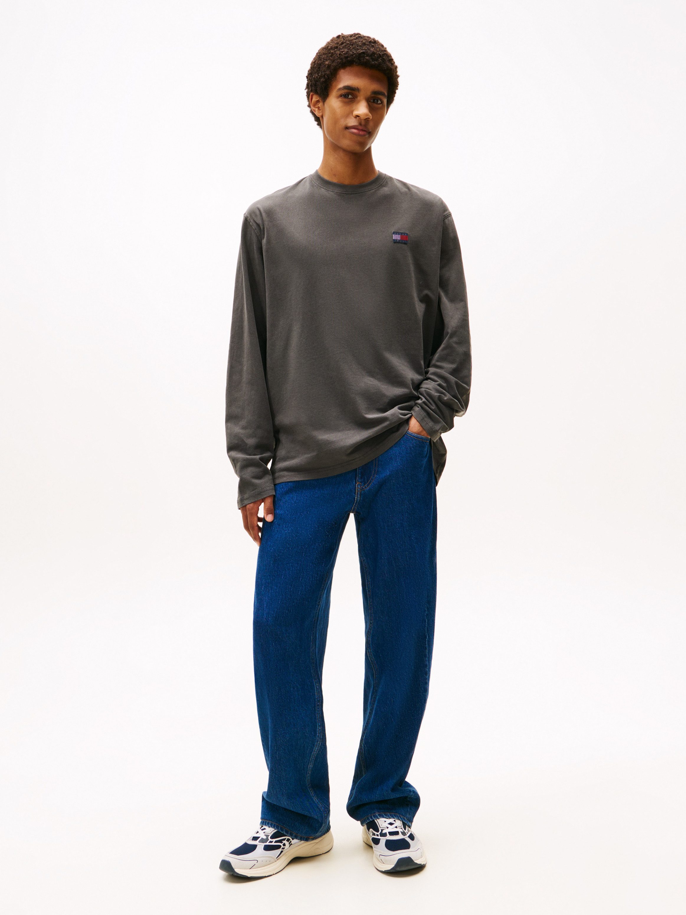 Tommy Jeans Langarmshirt Classic Relaxed Fit Rundhals, Jersey, großes Logo am Ärmel