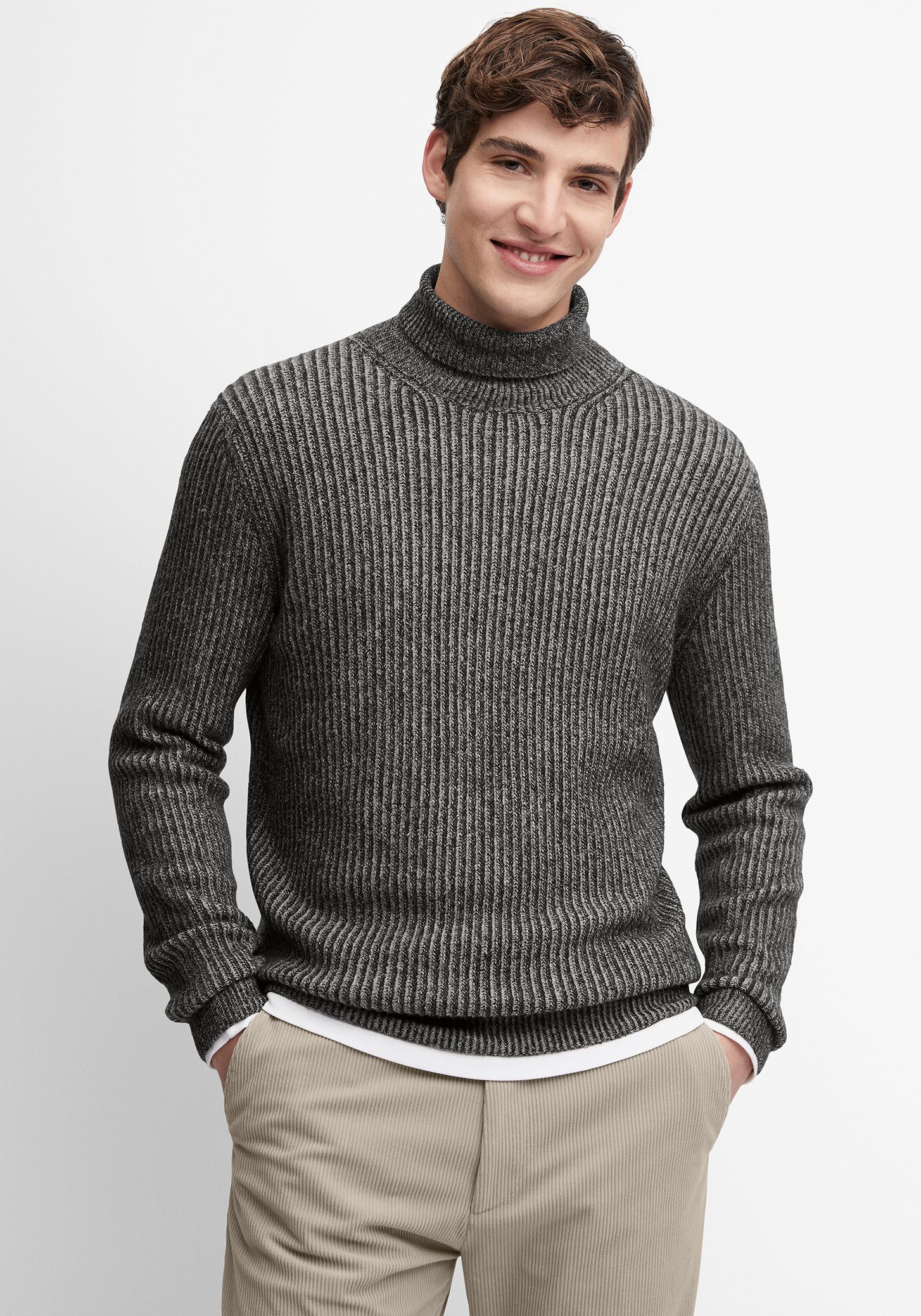 Rollkragenpullover CISTRO