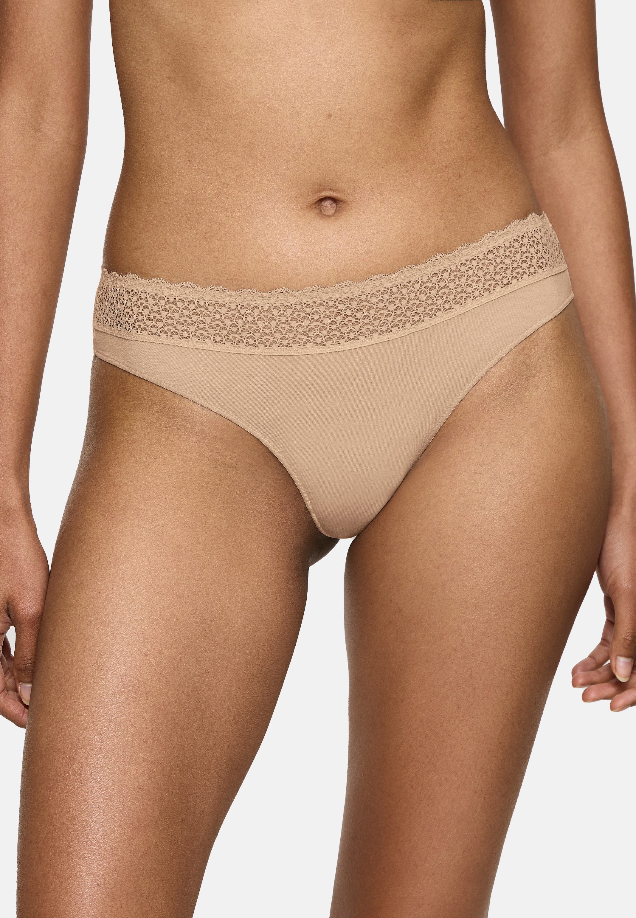 Triumph T-String 4er Pack Feel of Modal (Spar-Set, 4-St) String - Atmungsaktiv - Eleganter Spitzenbund am Taillenrand