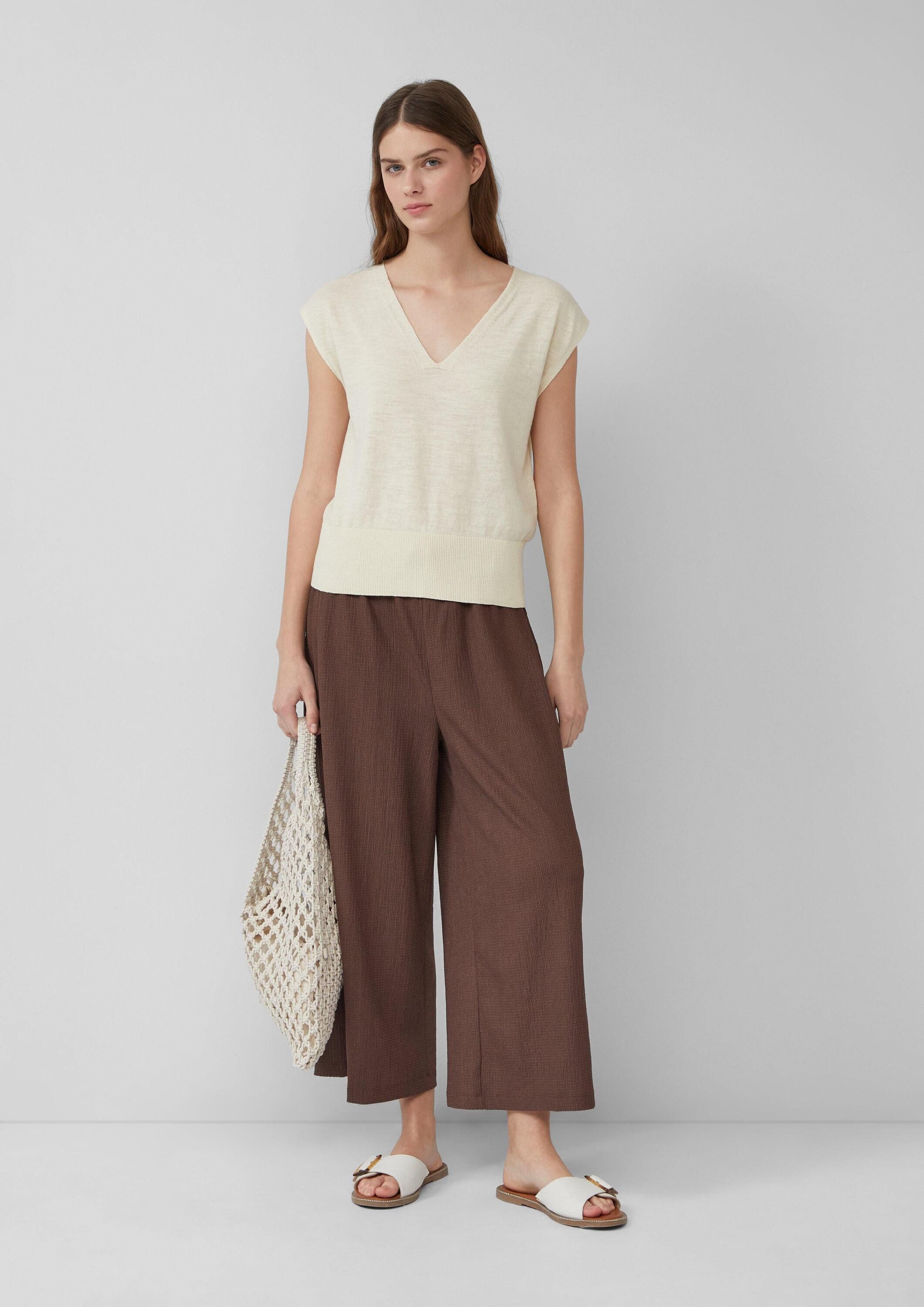 s.Oliver Kurzarmpullover Strickpullover Leichtes Stricktop mit V-Ausschnitt