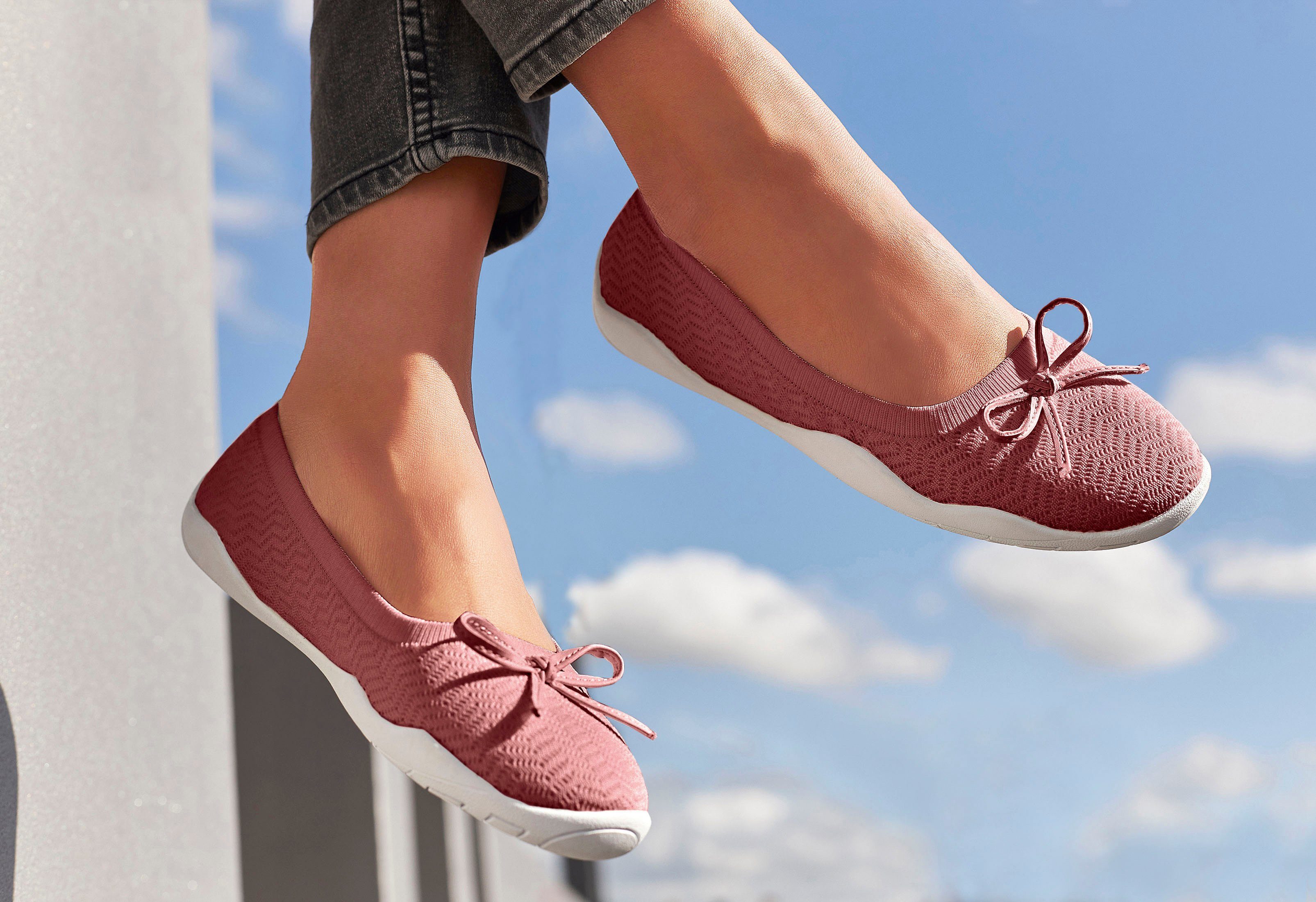 LASCANA Sneaker Ballerinas Slipper, Halbschuh, ultraleicht zum Reinschlüpfe günstig online kaufen