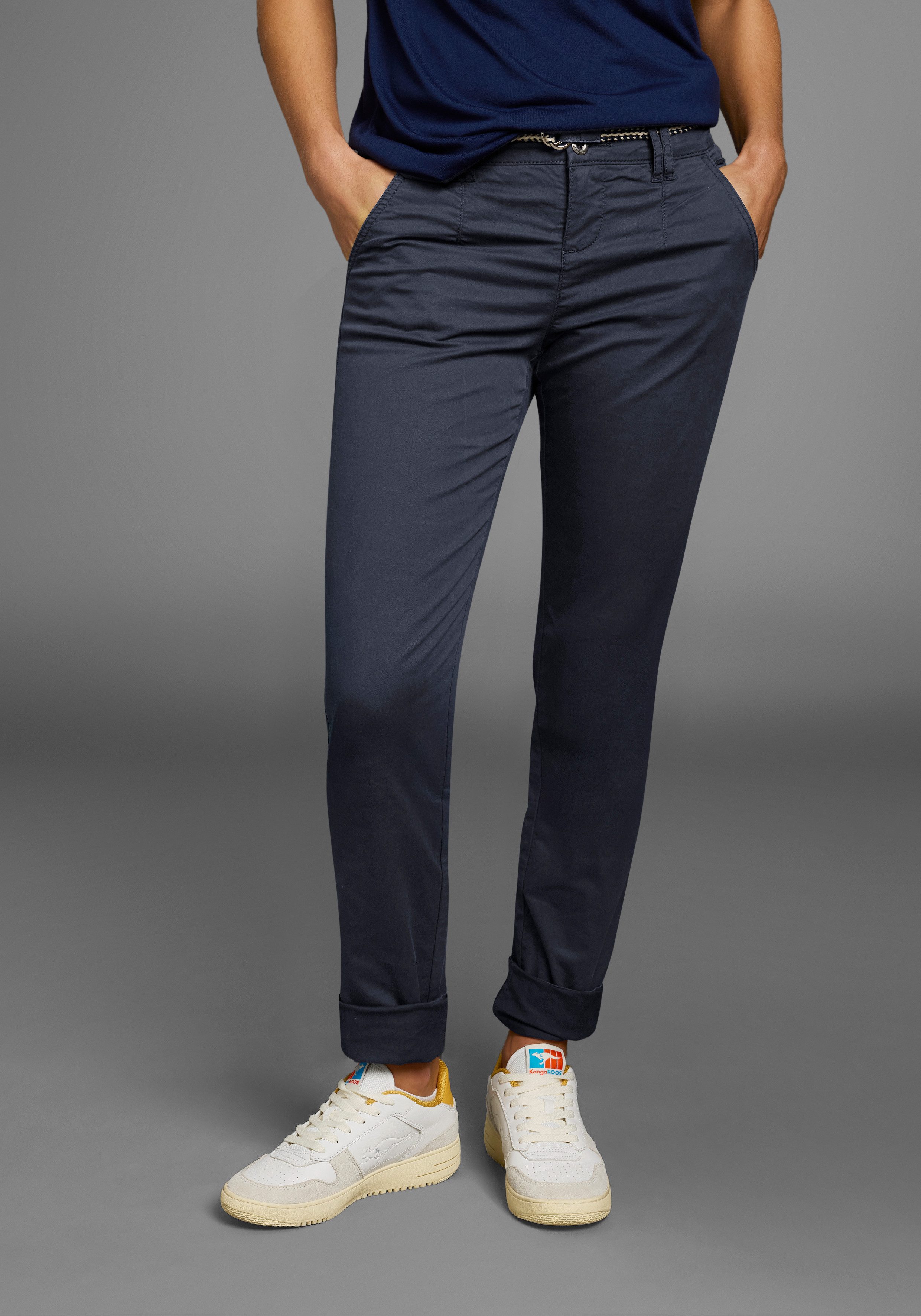 KangaROOS Chinohose (Set, 2-tlg., mit Gürtel) in schmaler Form, mit Kordel zu binden