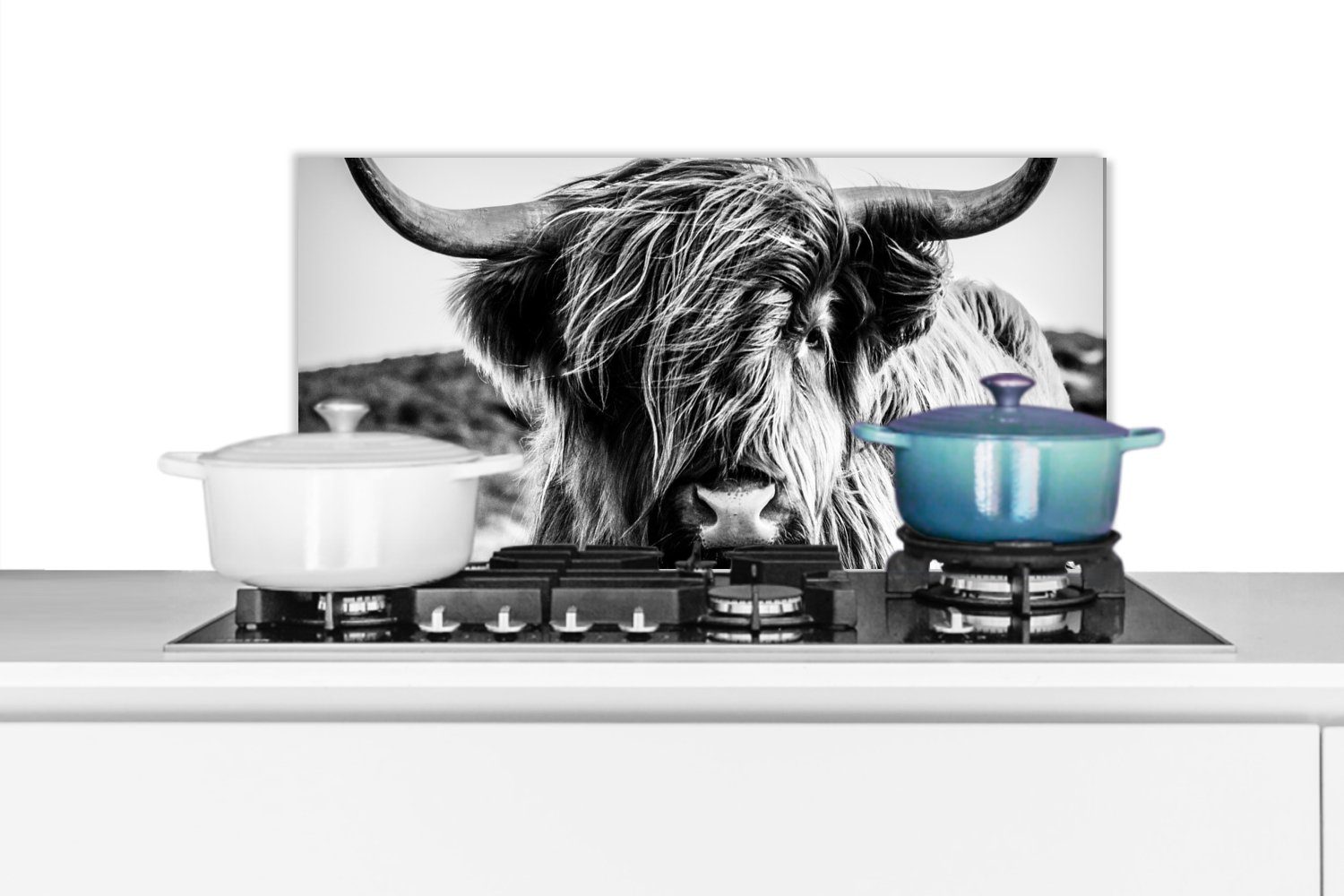 MuchoWow Küchenrückwand Kuh - (1-tlg), Weiß - und Fett Hochländer für Schwarz 60x30 cm, Schmutzflecken Schottischer -, Küchen - - Natur - Tier Wandschutz, gegen