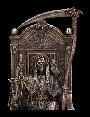 Figuren Shop GmbH Dekofigur Reaper Figur - Santa Muerte auf Thron mit Sense - Veronese - Fantasy Gothic Dekofigur