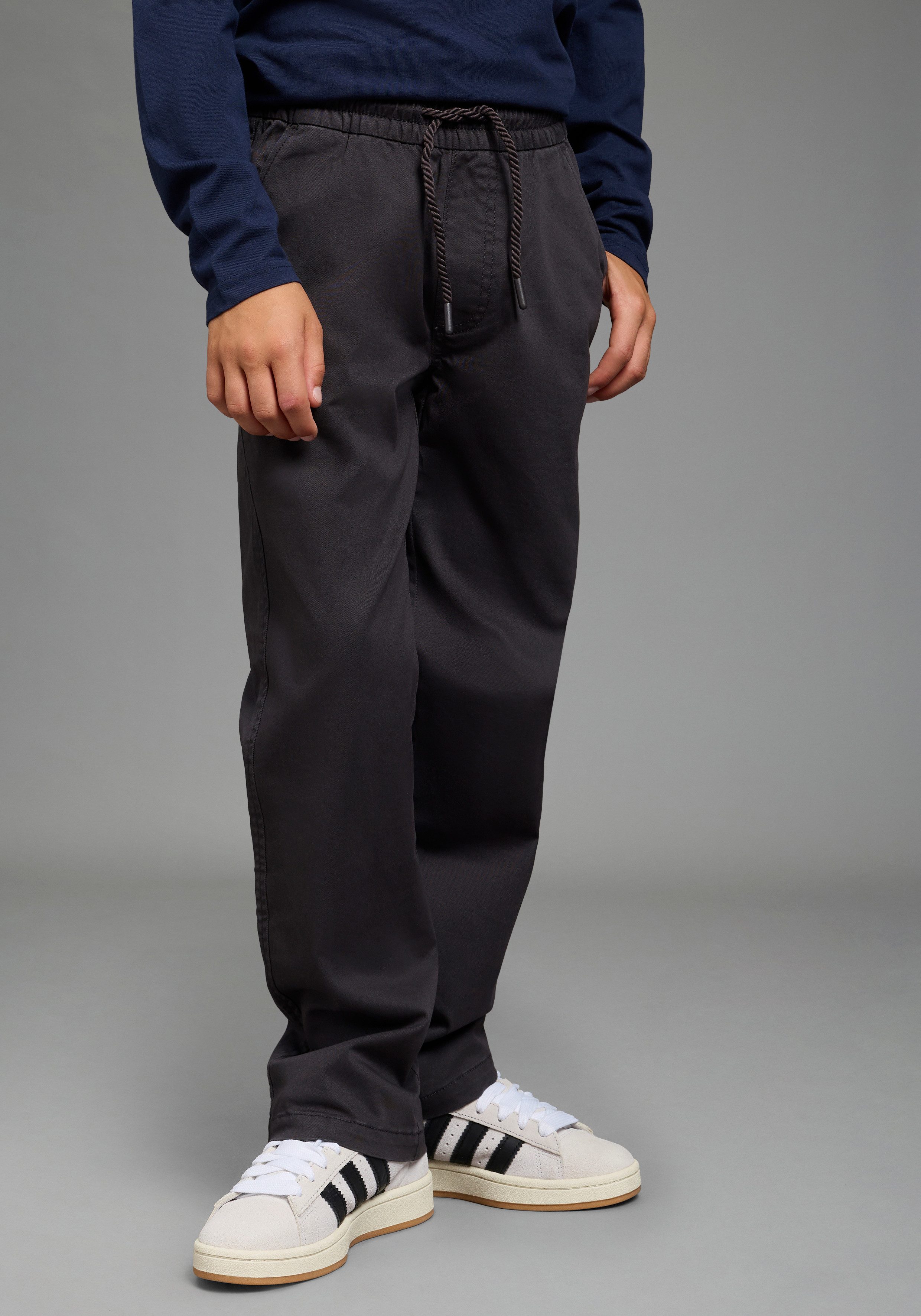 KIDSWORLD Schlupfhose Twillhose in Schlupfform Twillhose in gerader Passform, mit innenliegendem Gummizug im Bund