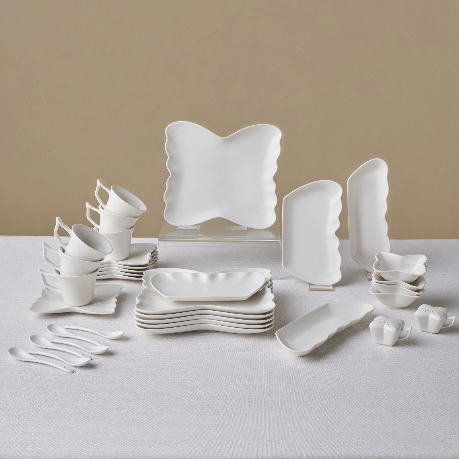 Karaca Karaca Stream Bone Pieris 34-tlg. Servierset für 6 Personen, Weiß