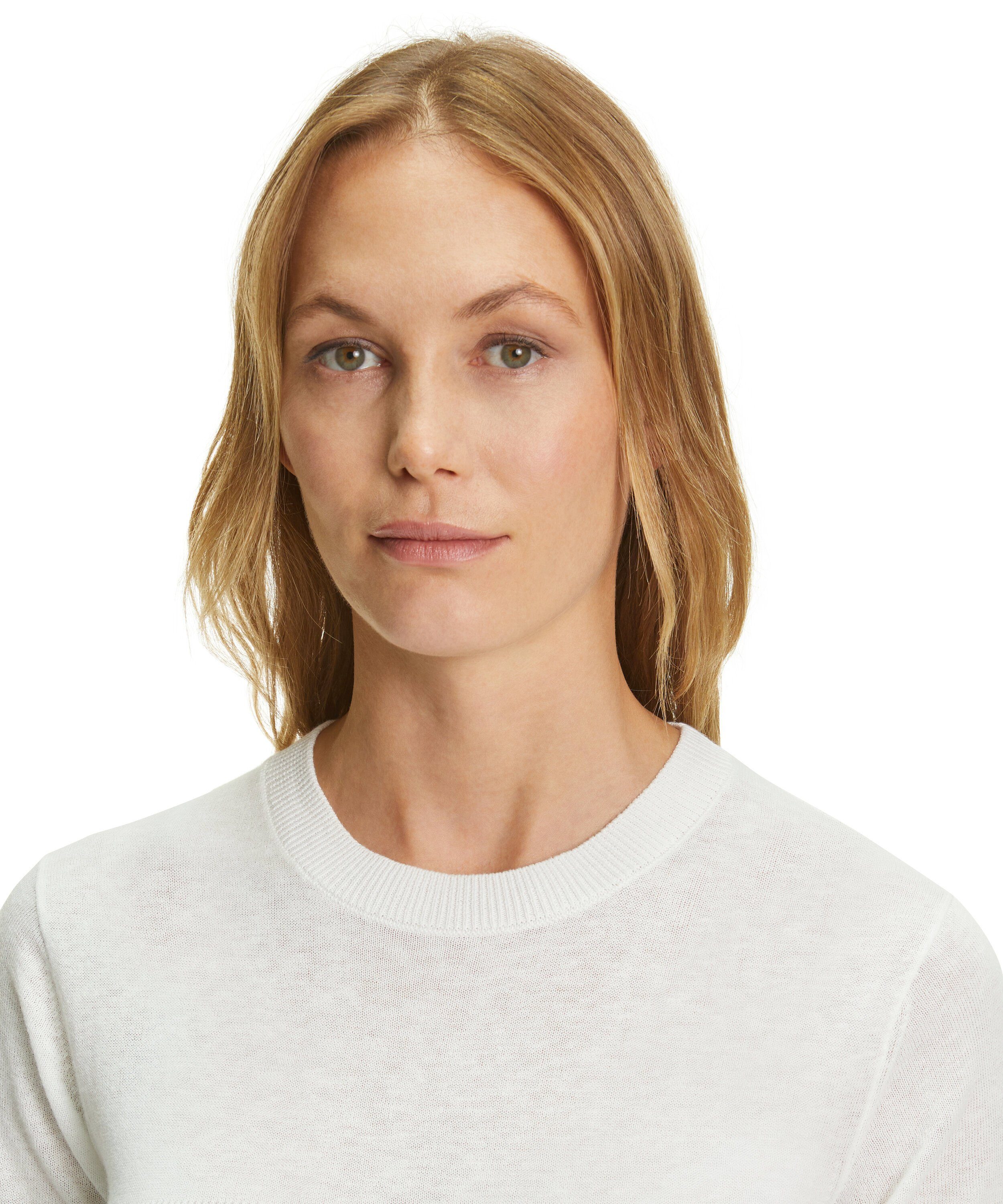 FALKE T-Shirt (1-tlg) mit modischen off-white Strickmustereinsätzen (2040)