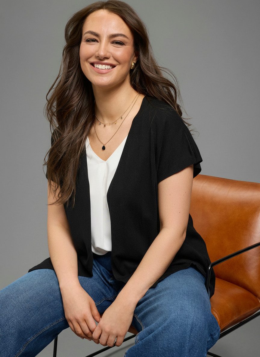 Laura Scott CURVE Strickjacke mit kurzen Ärmeln, idealer Sommerstrick mit lässigem, figurschmeichelndem Schnitt