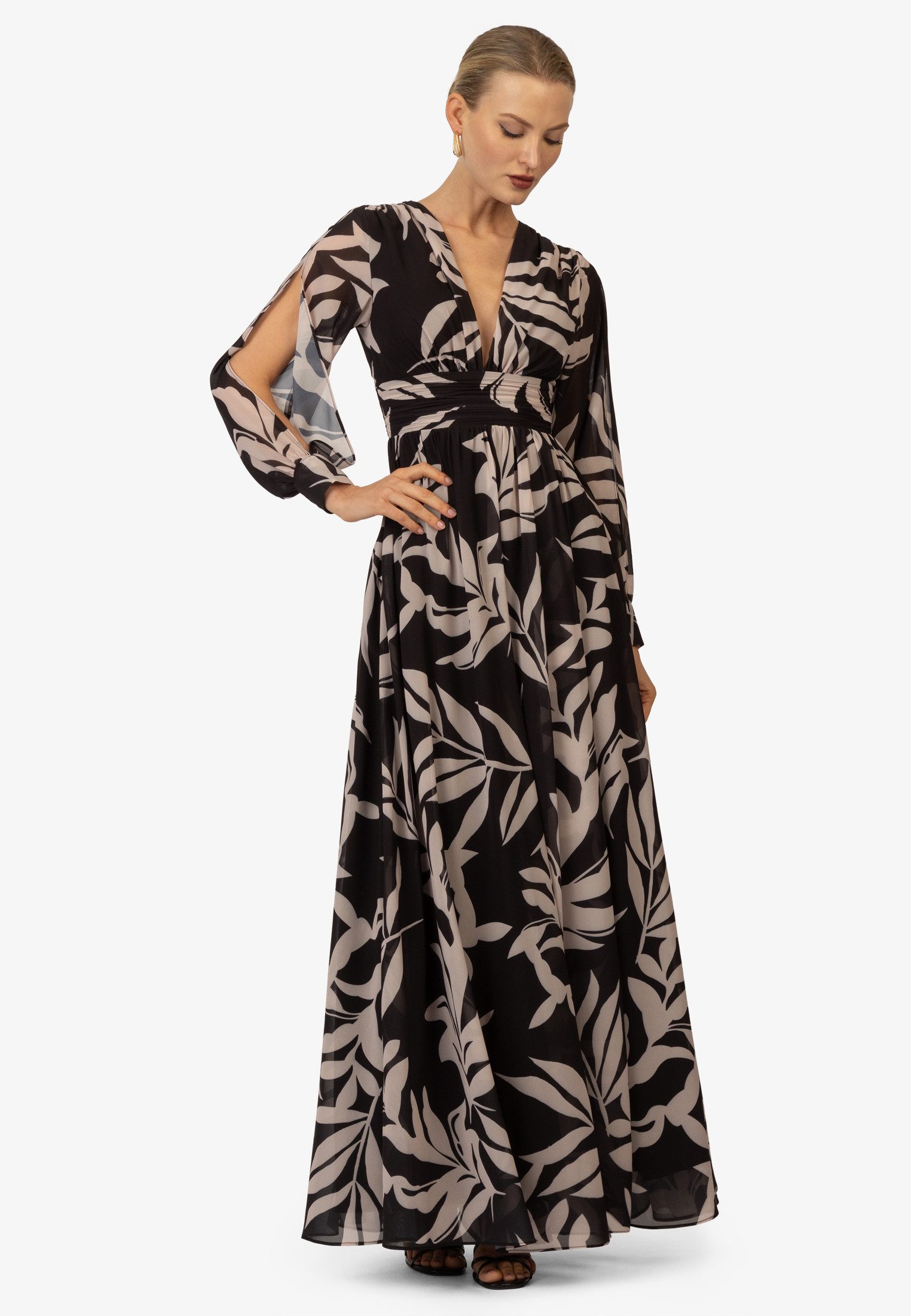 Kraimod Abendkleid mit V-Ausschnitt und langen Ärmeln