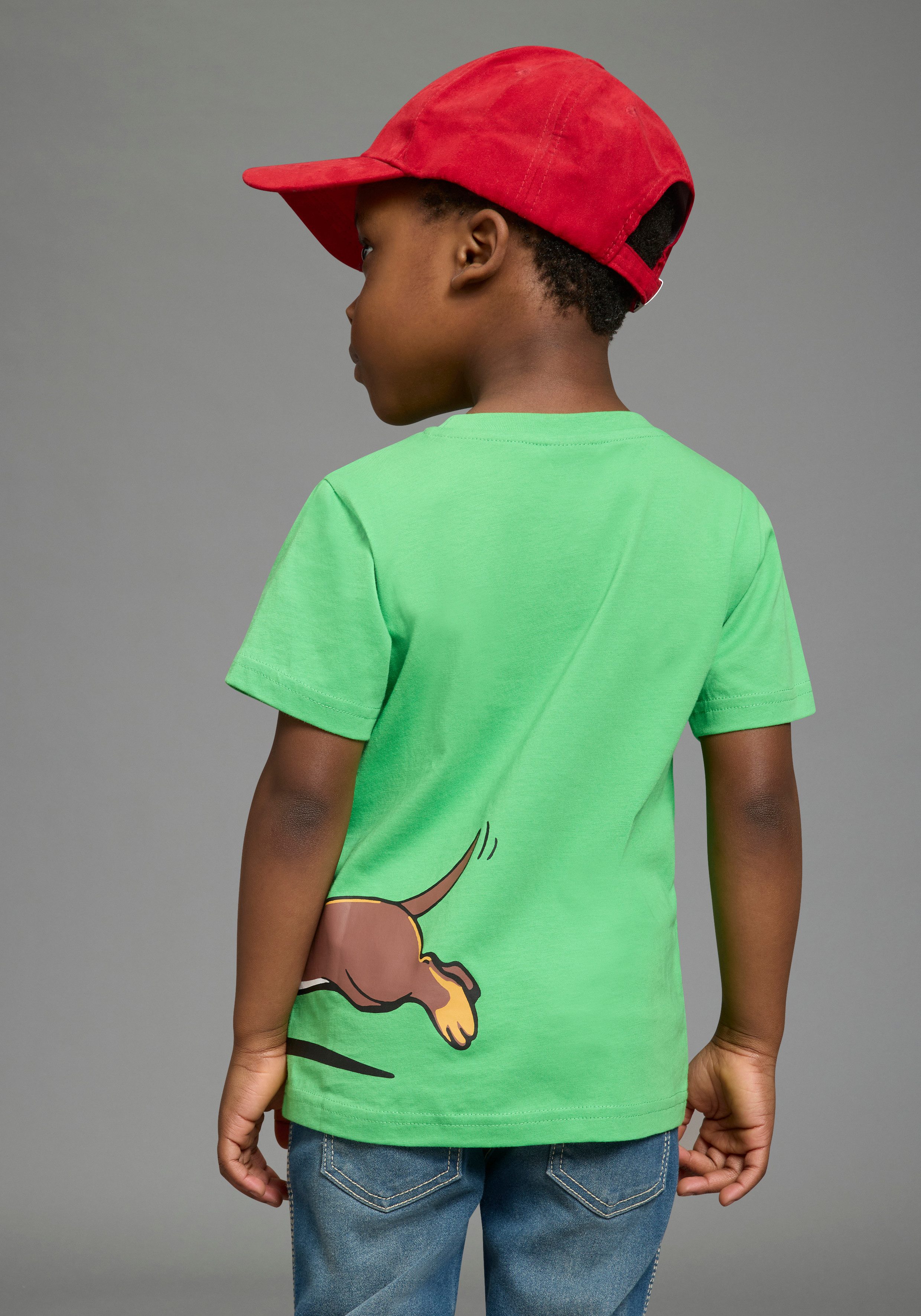 KIDSWORLD T-Shirt Shirt mit rundum Dackel-Print Basic Passform, Kurzarm, bedruckte Optik, aus Baumwolle