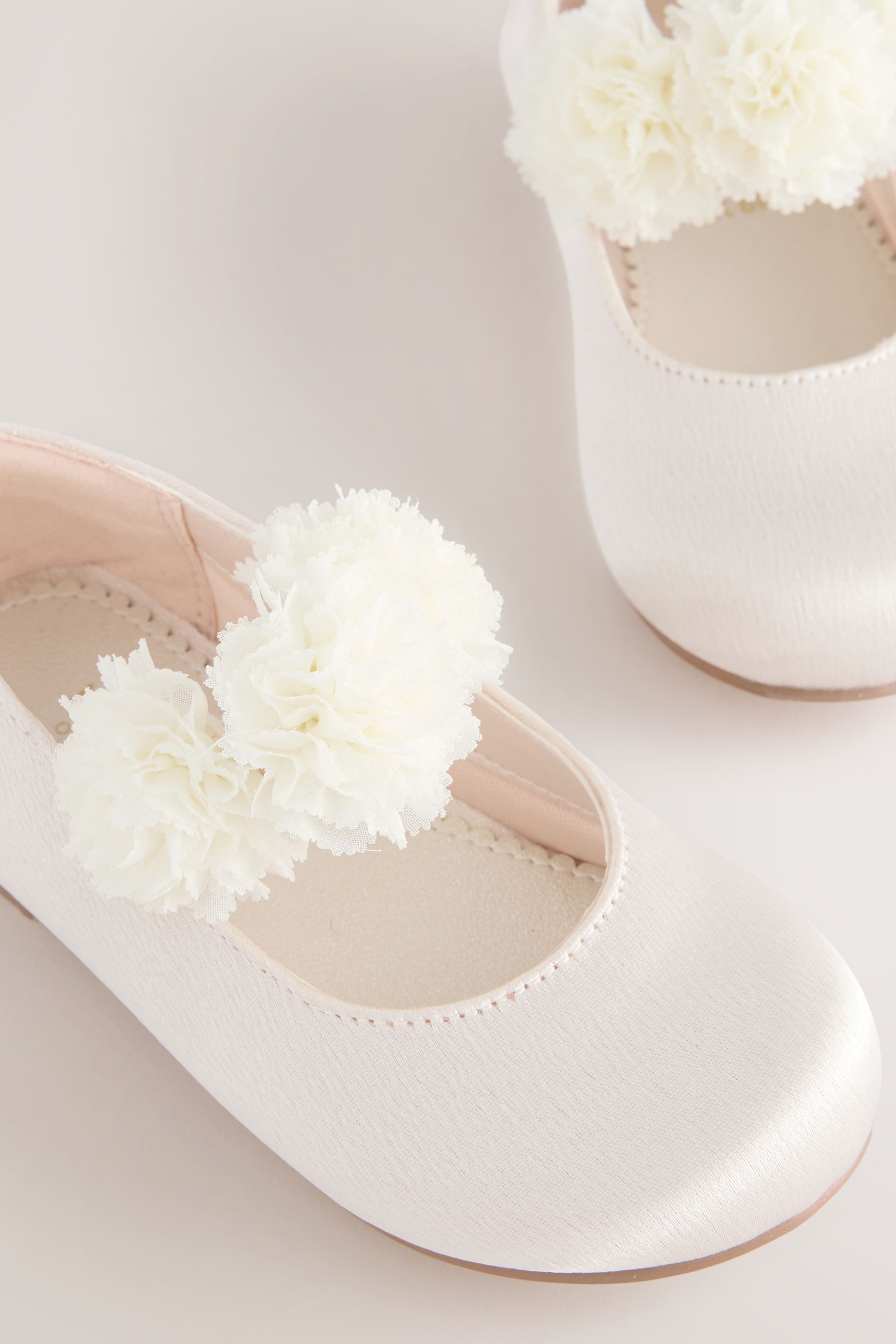 Next Festliche Mary-Jane-Schuhe mit Satinschleife Mary-Jane-Schuhe – Bild 5 von 5