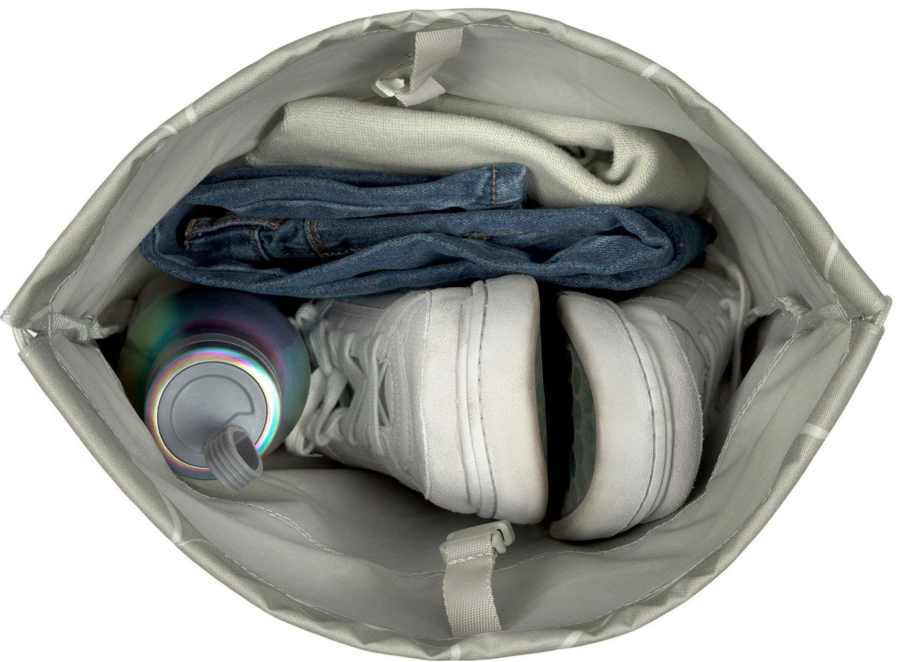 LÄSSIG Turnbeutel Bold, curve sage, aus recyceltem Material