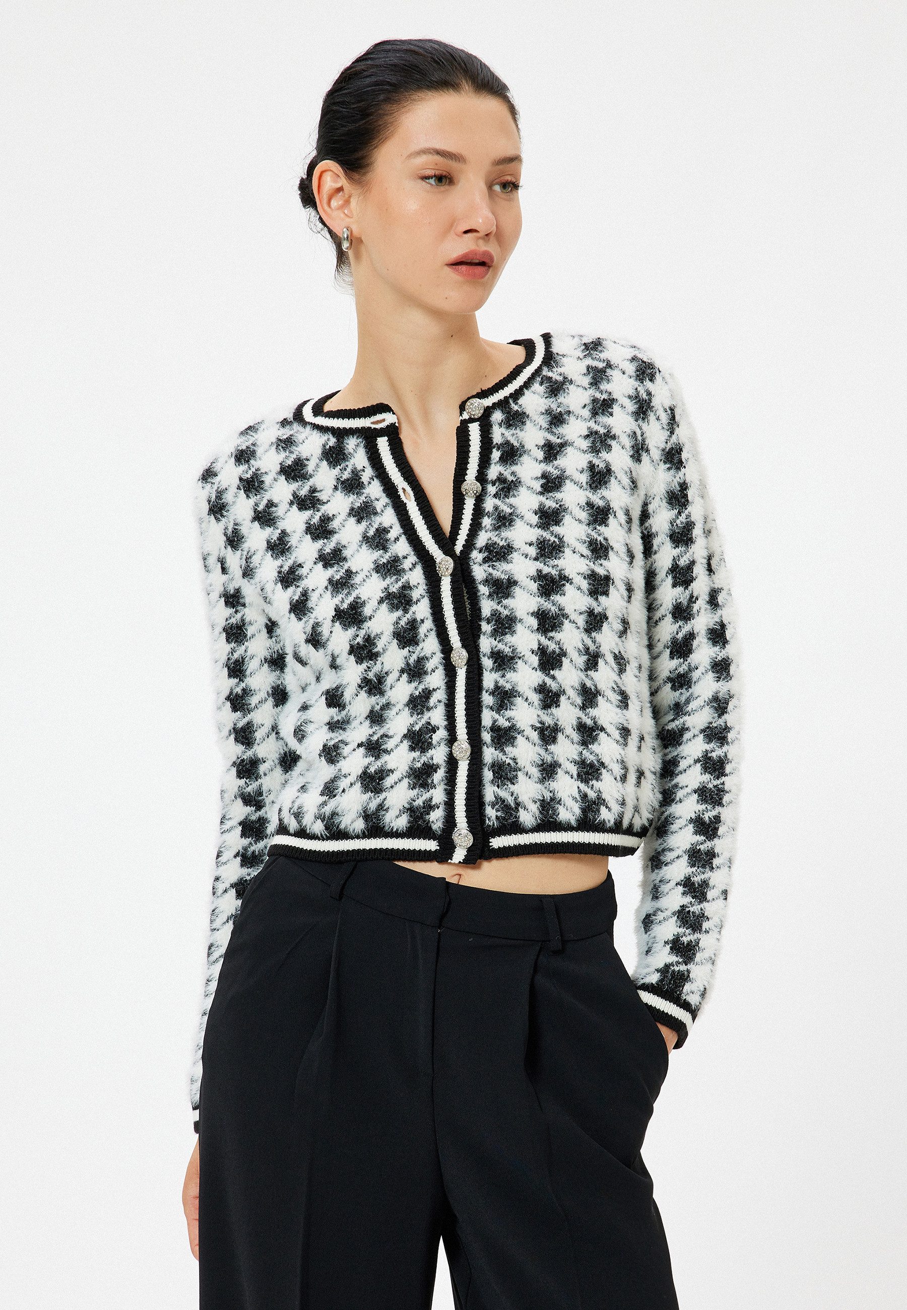 Koton Cardigan Rundhalsausschnitt Mit Knöpfen