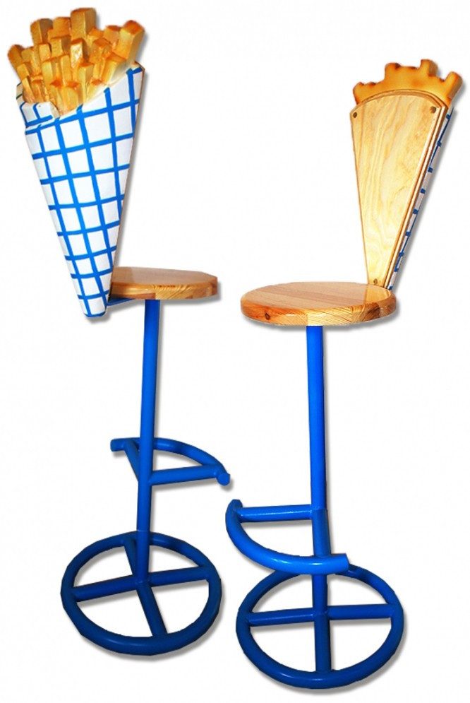 Dekofigur Barstuhl Pommes 125cm hoch Sitzmöglichkeit - Polyresin/Metall -