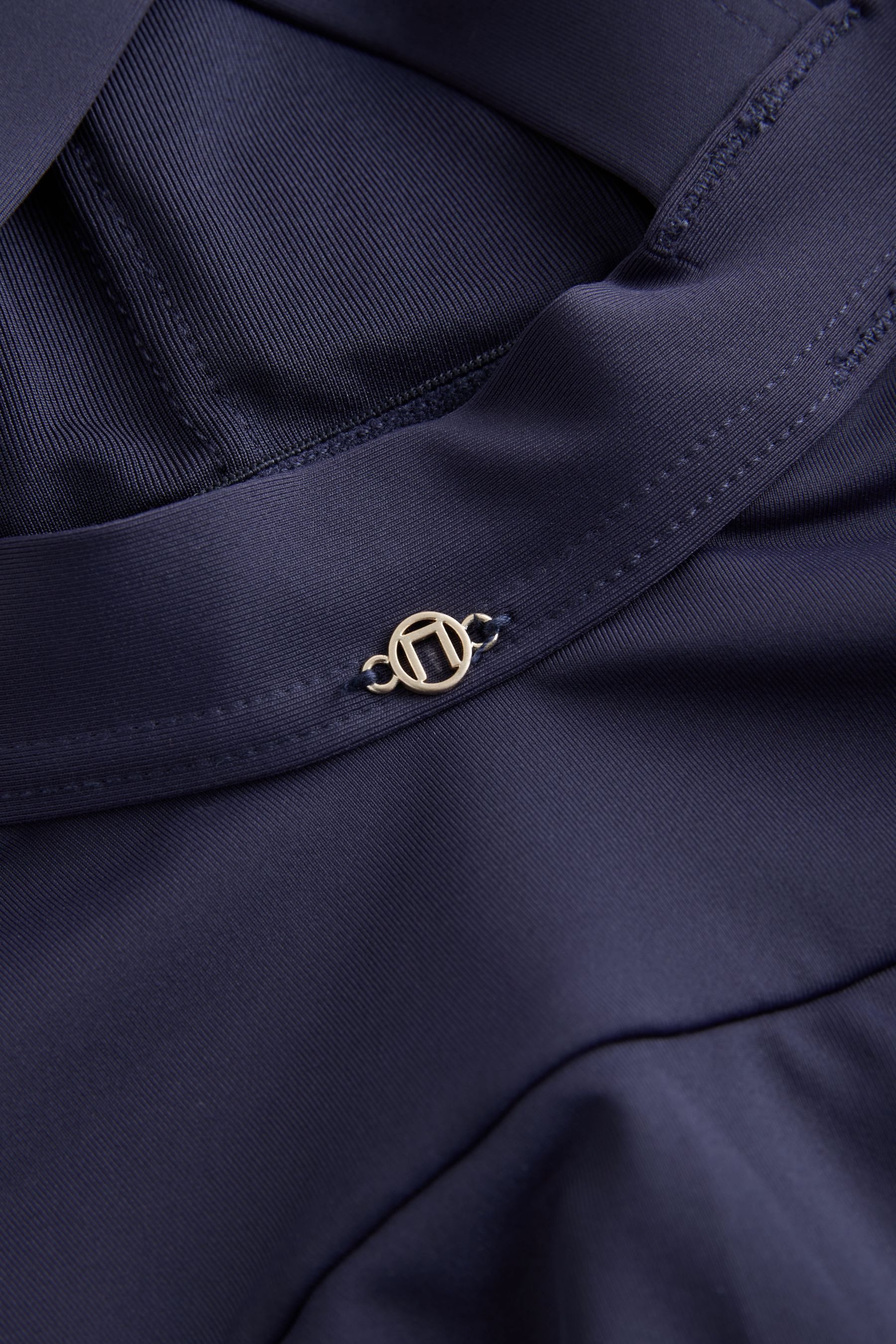 Next Badeanzug Bauchformendes Badekleid mit Röckchen (1-St)