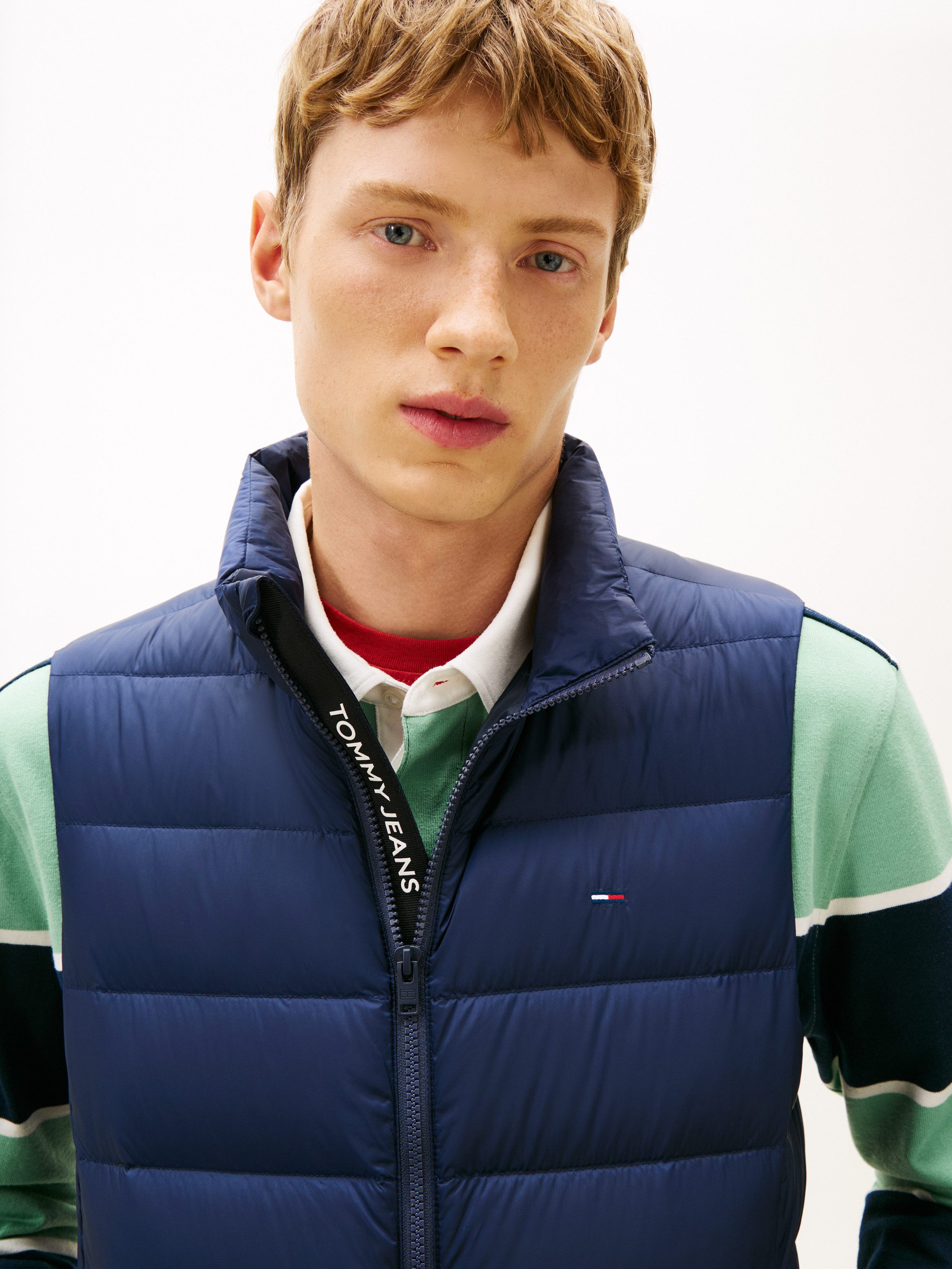 Tommy Jeans Steppweste TJM LT DOWN VEST EXT mit Daunenwattierung